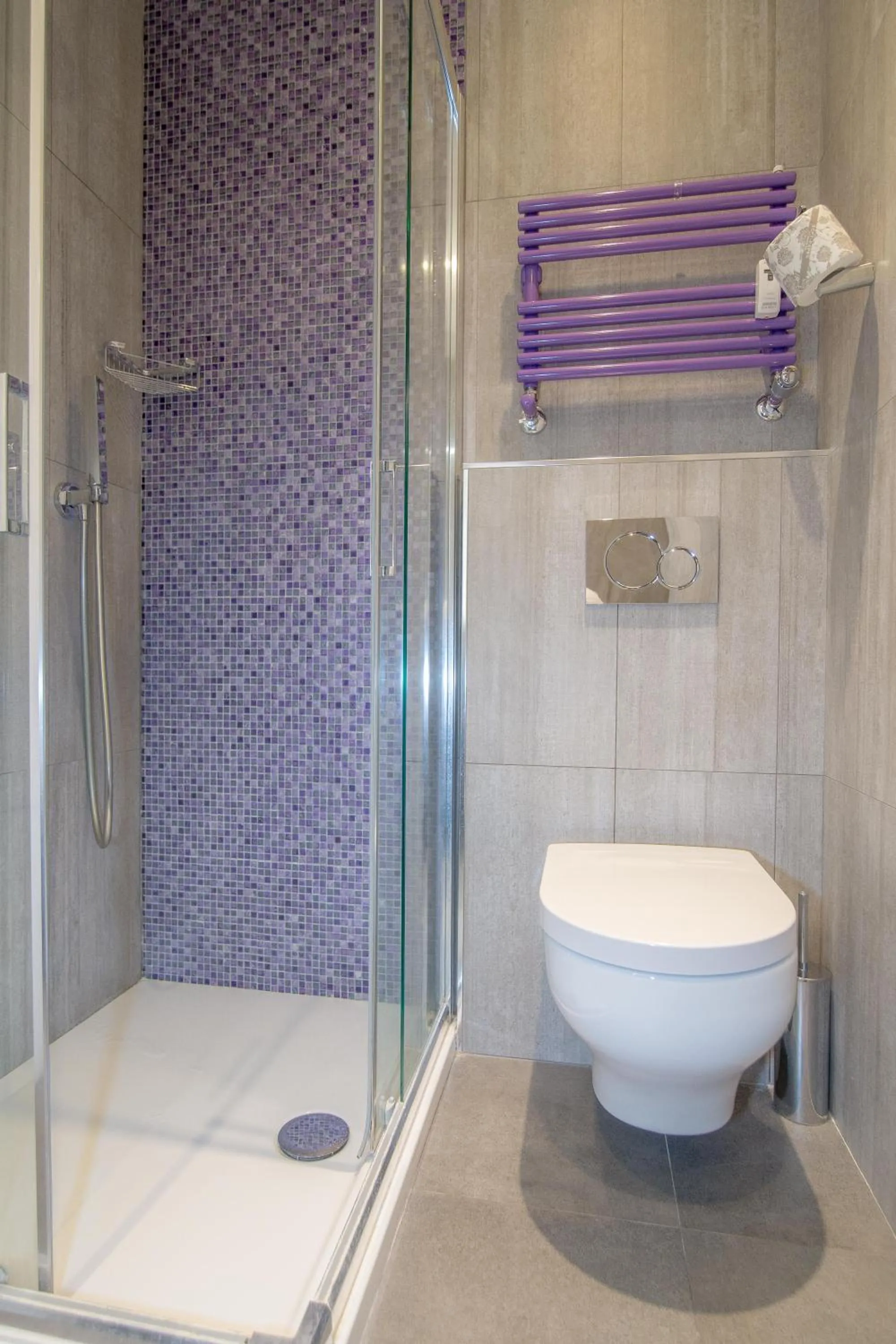 Shower in Vatican Relais Rome