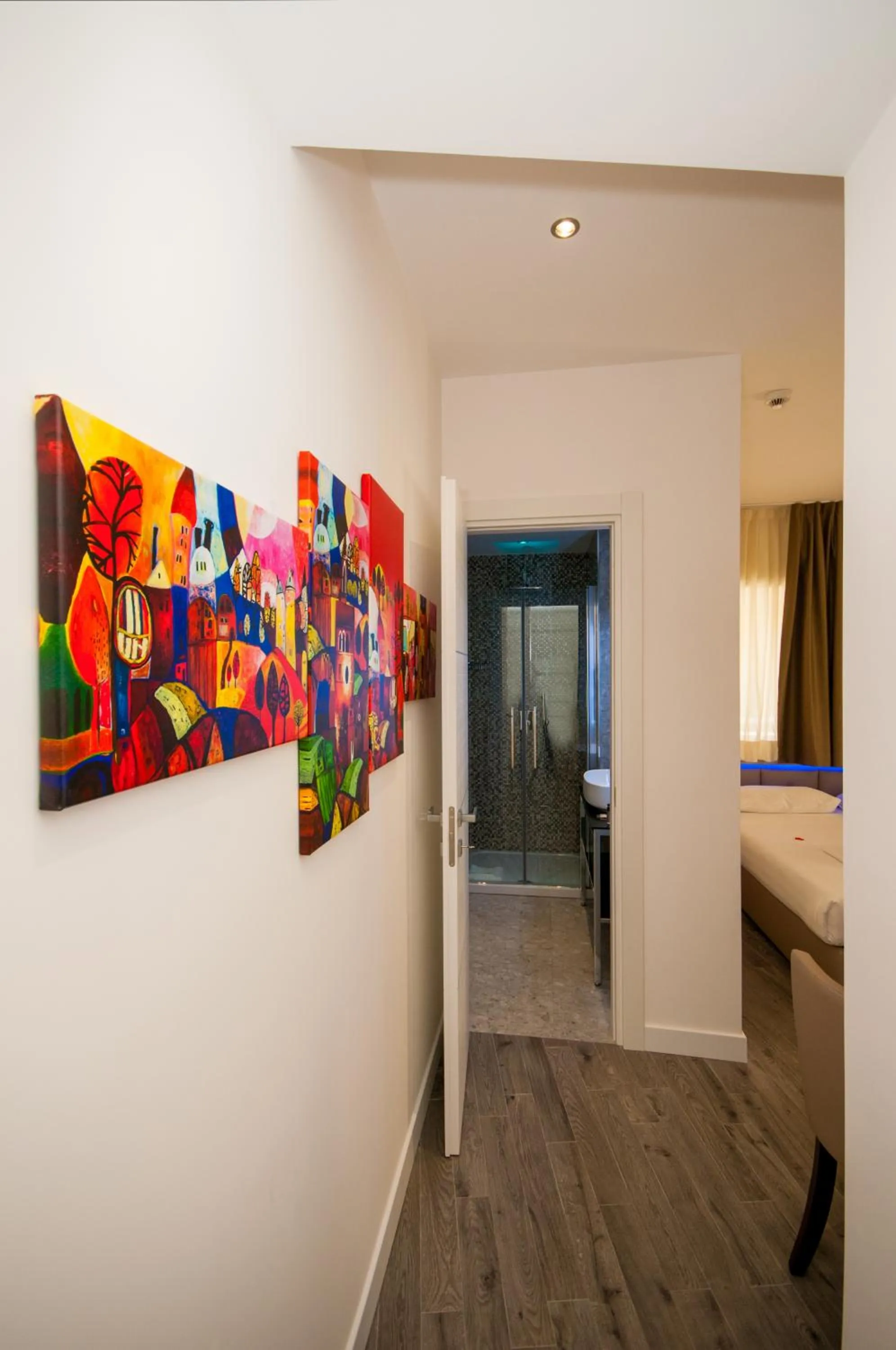 Photo of the whole room in Vatican Relais Rome