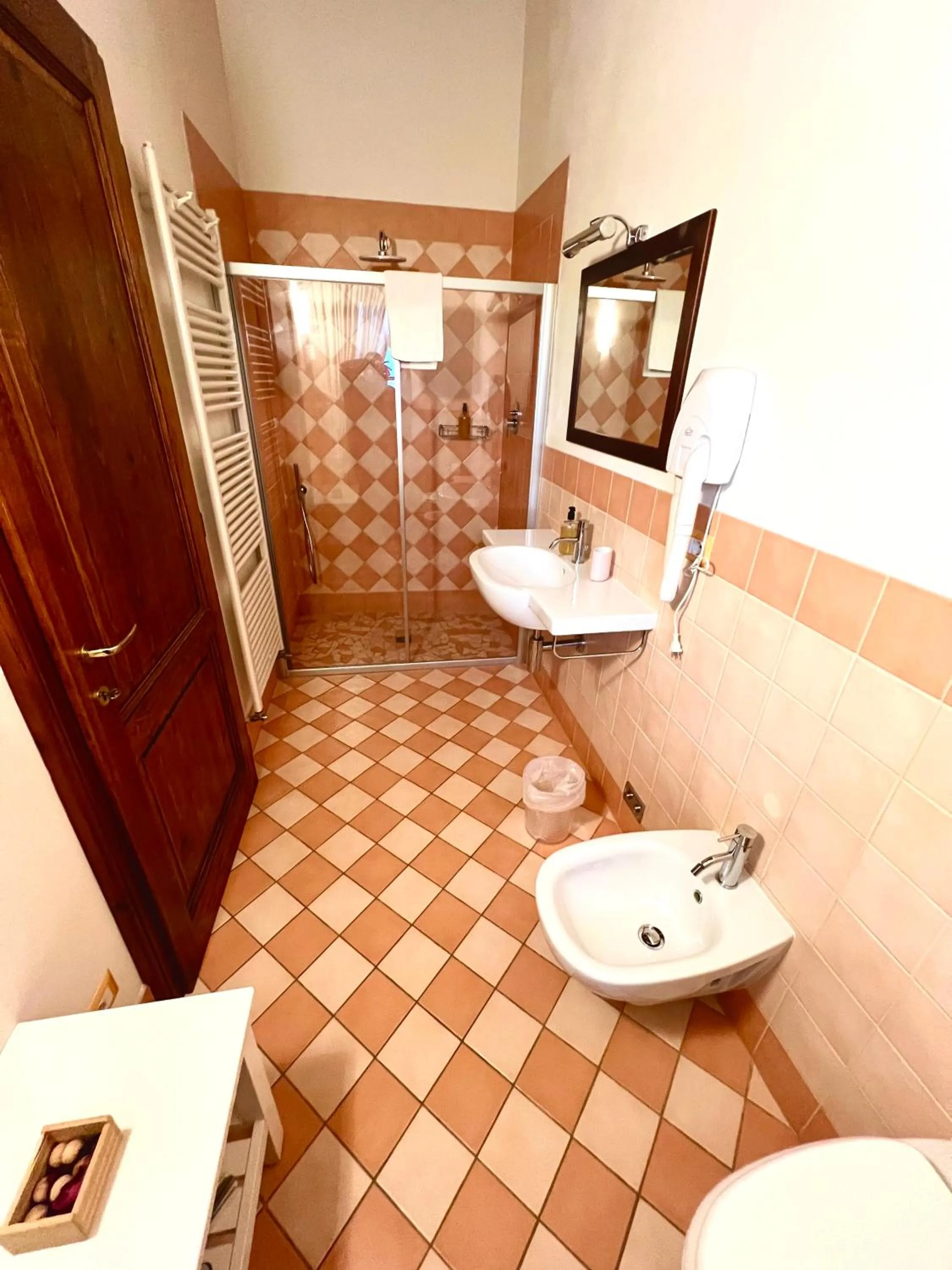 Shower in Capanna 1826