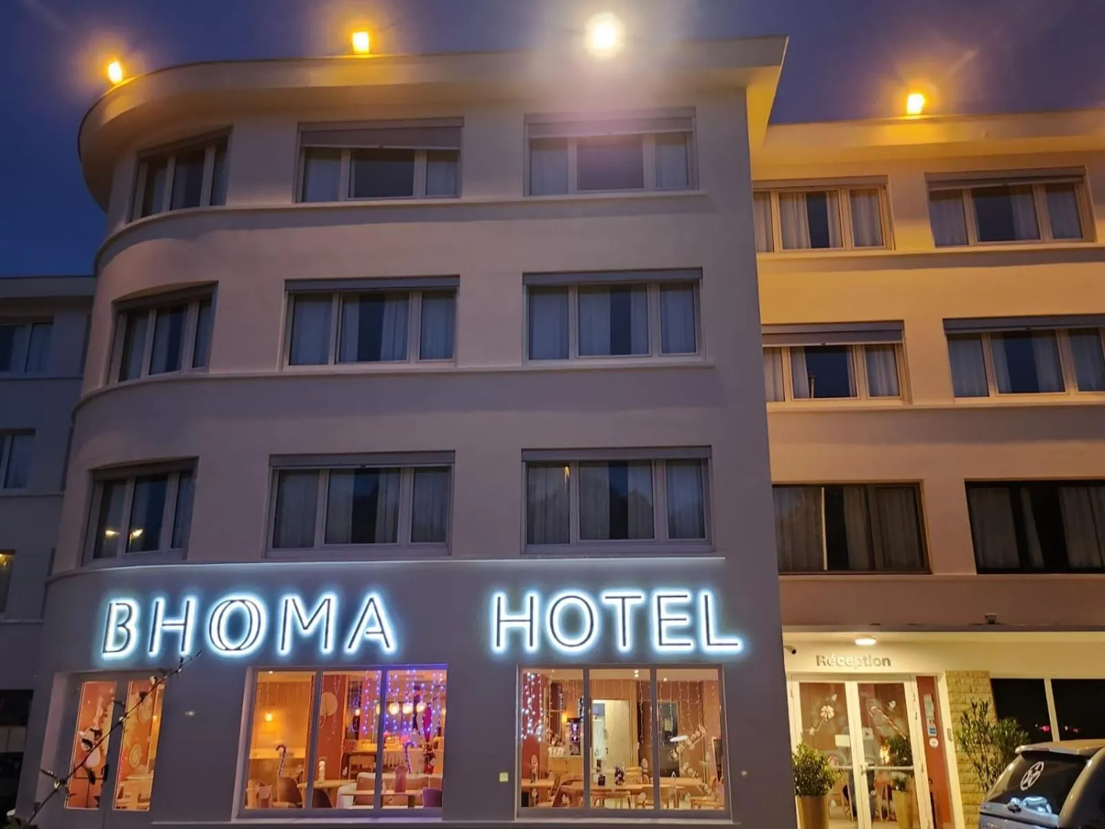 Property building in B Hôtel Olympia Bourges - rénovation terminée