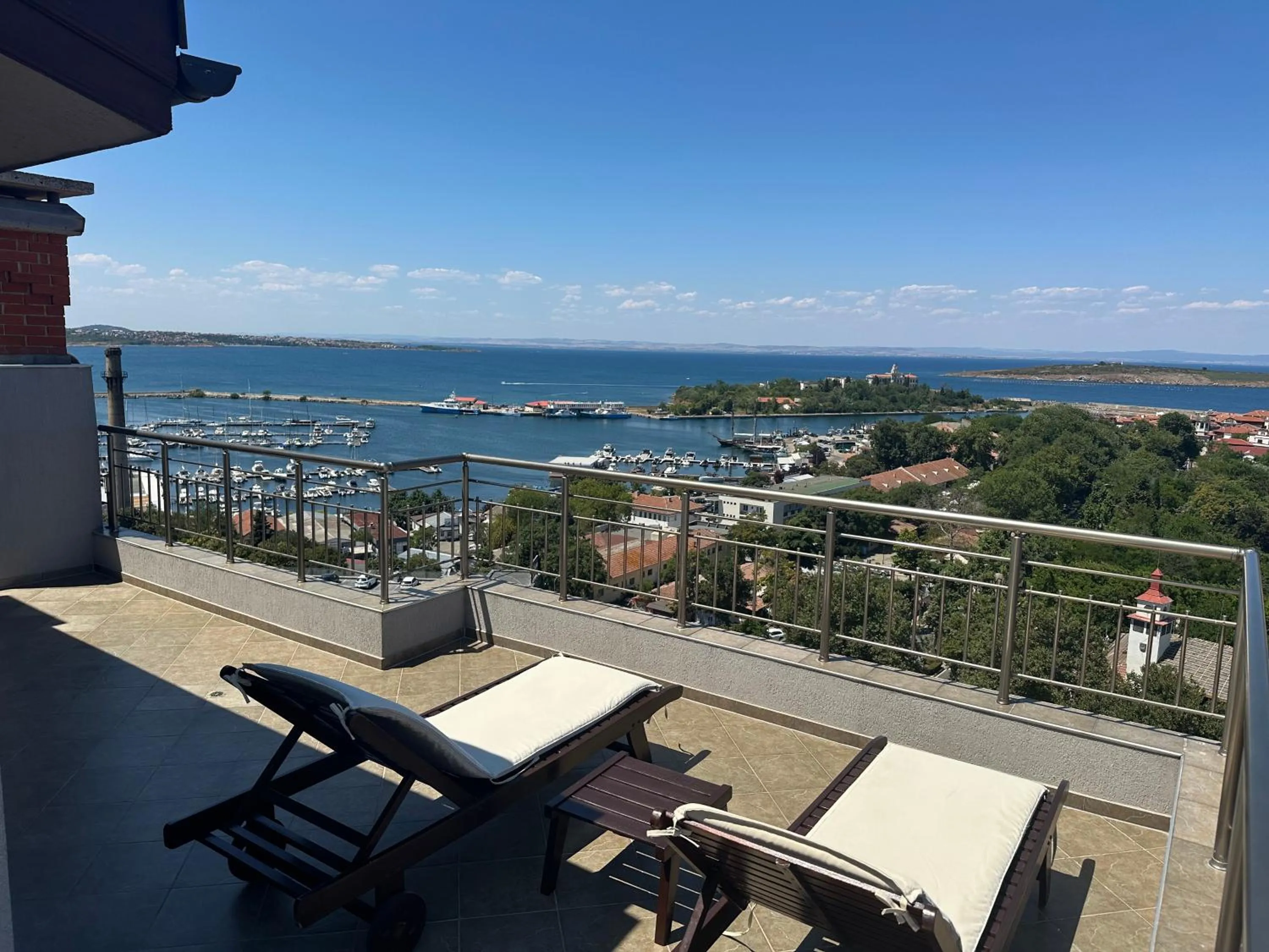 Day in Family Hotel Radiana