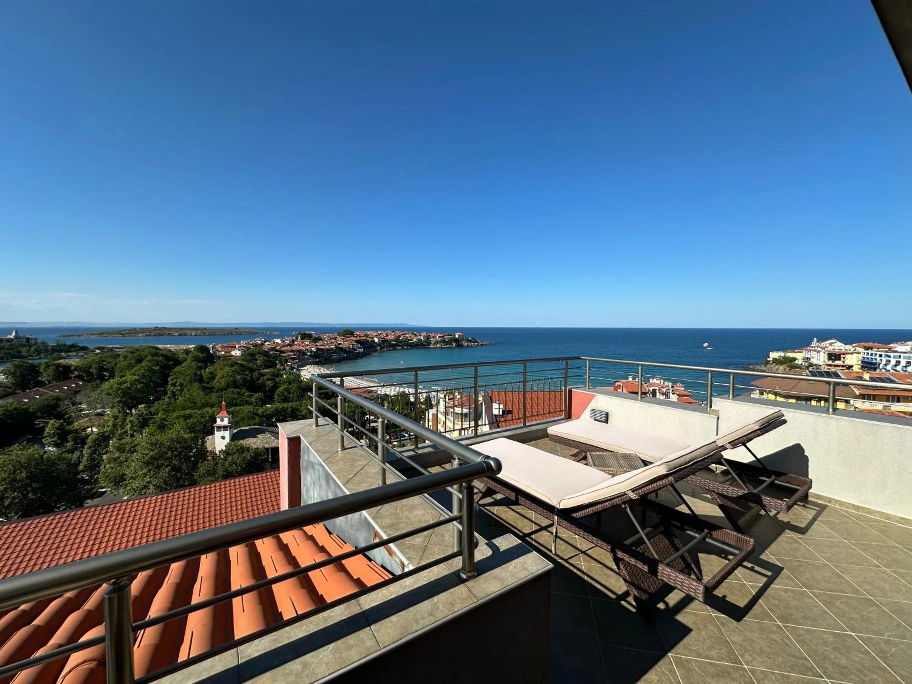 Day in Family Hotel Radiana