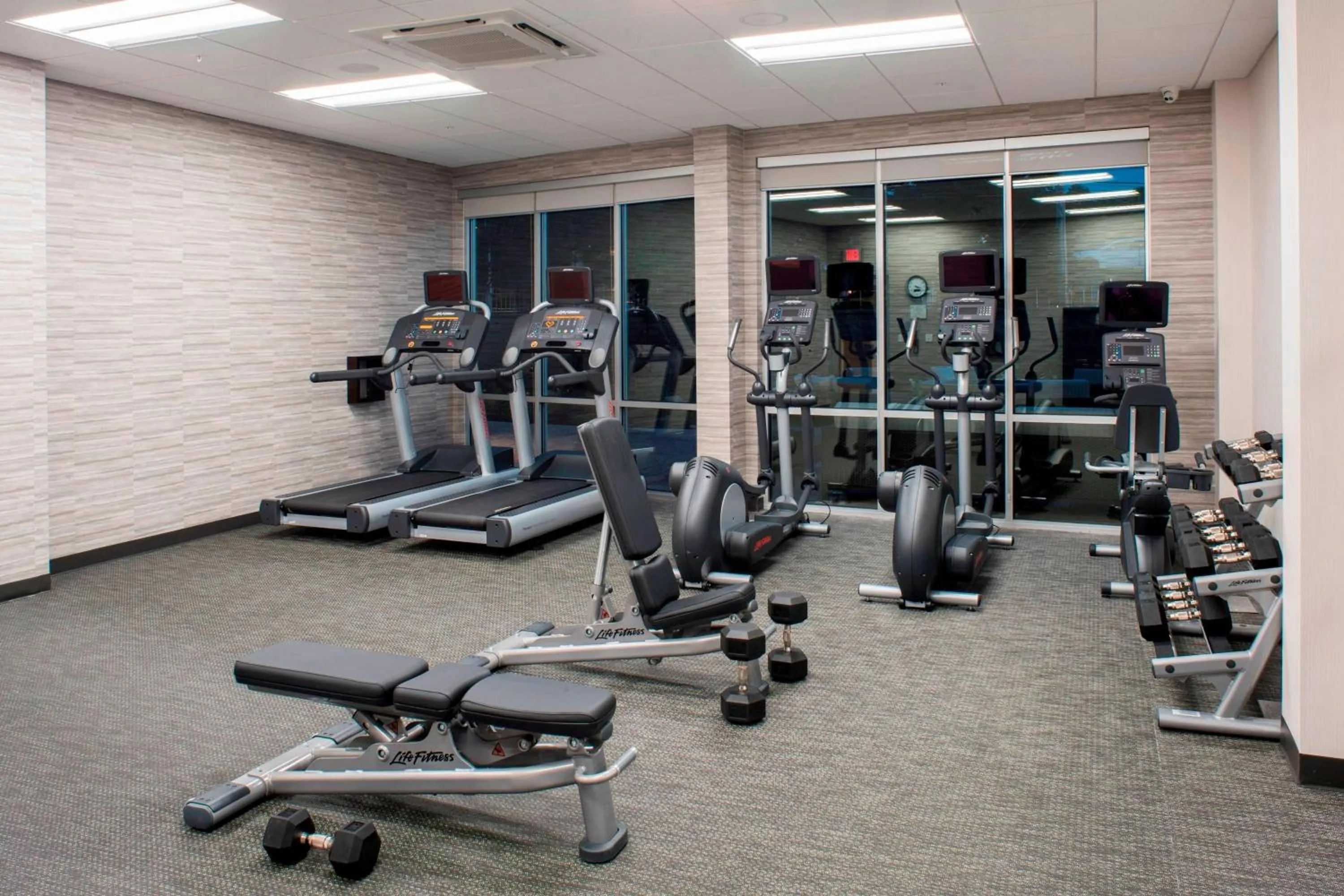 Fitness centre/facilities in Courtyard by Marriott Albany Clifton Park