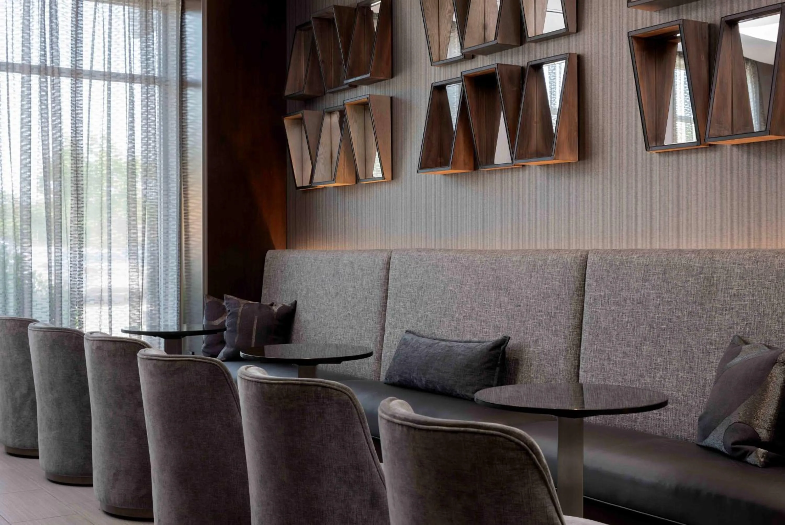 Dining area in Residence Inn by Marriott Boston Concord