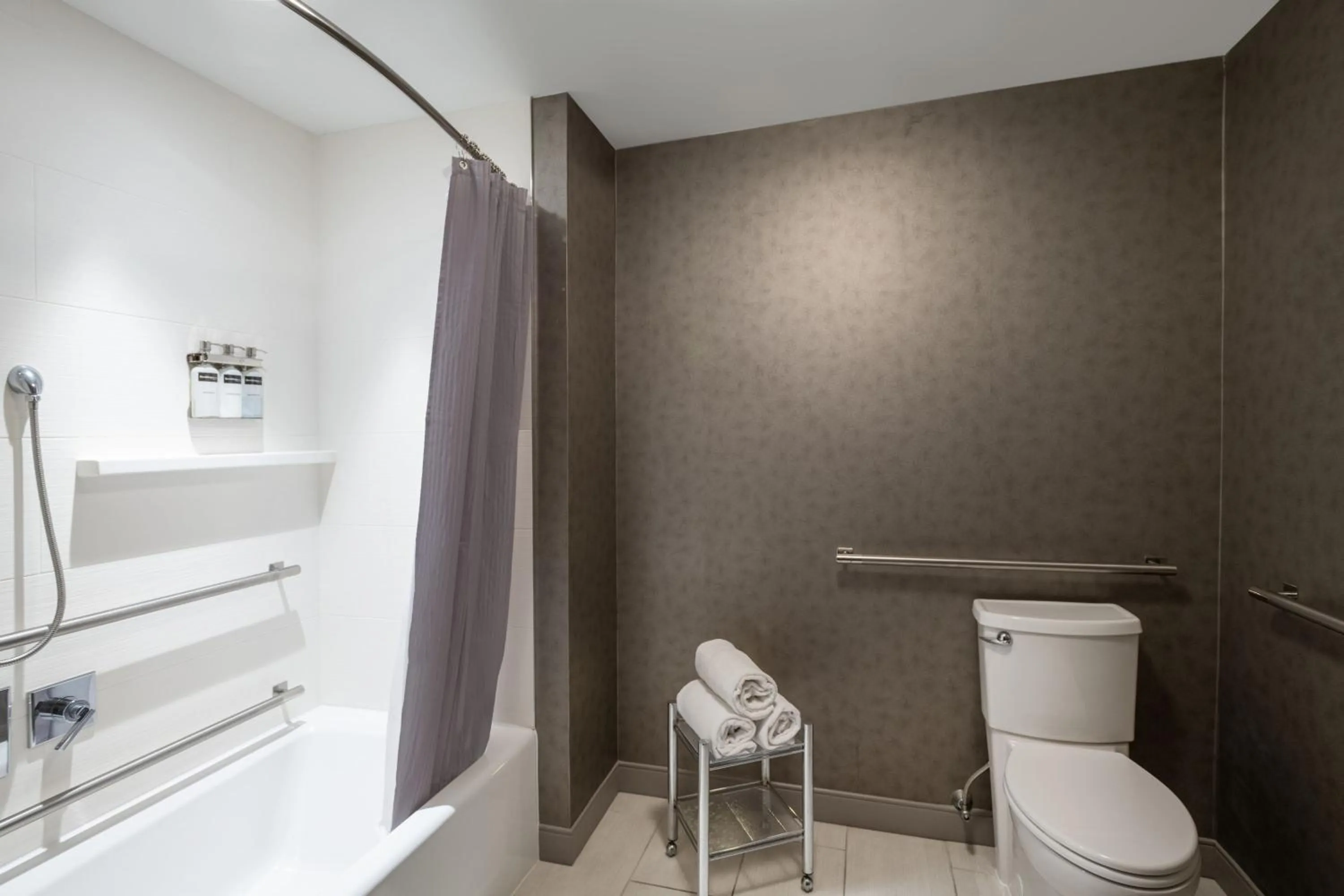 Lounge or bar in Residence Inn by Marriott Boston Concord