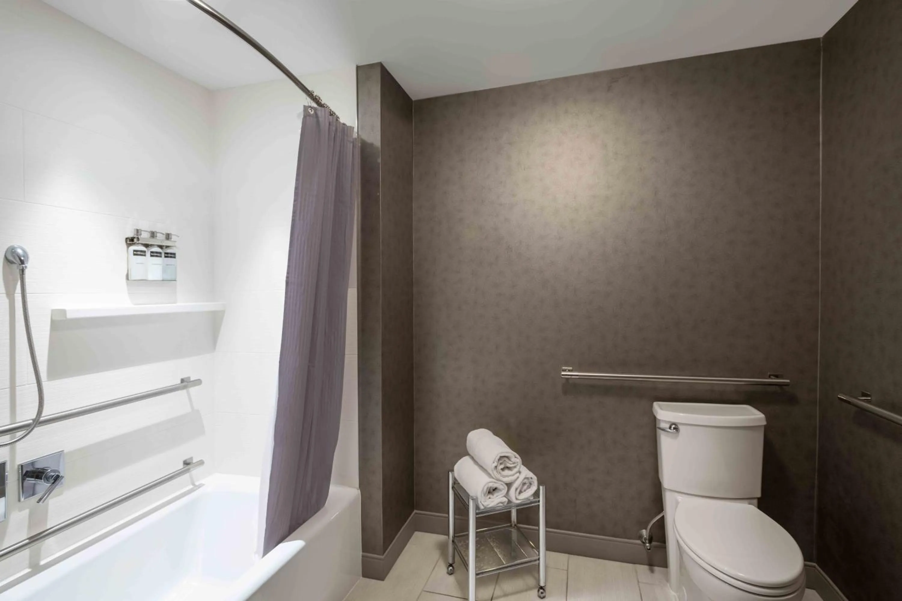 Bath in Residence Inn by Marriott Boston Concord