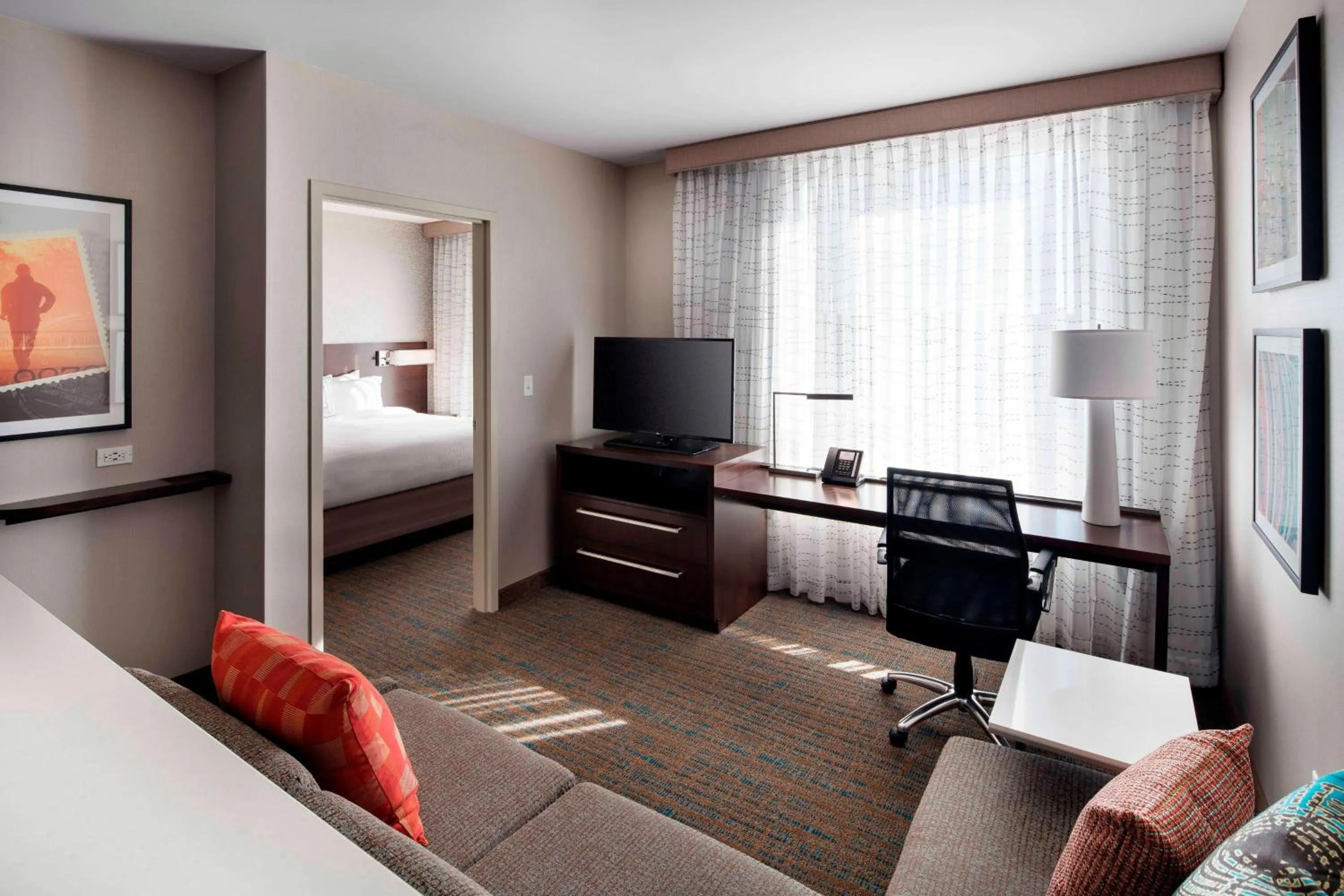 Living room, Bed in Residence Inn by Marriott Boston Watertown