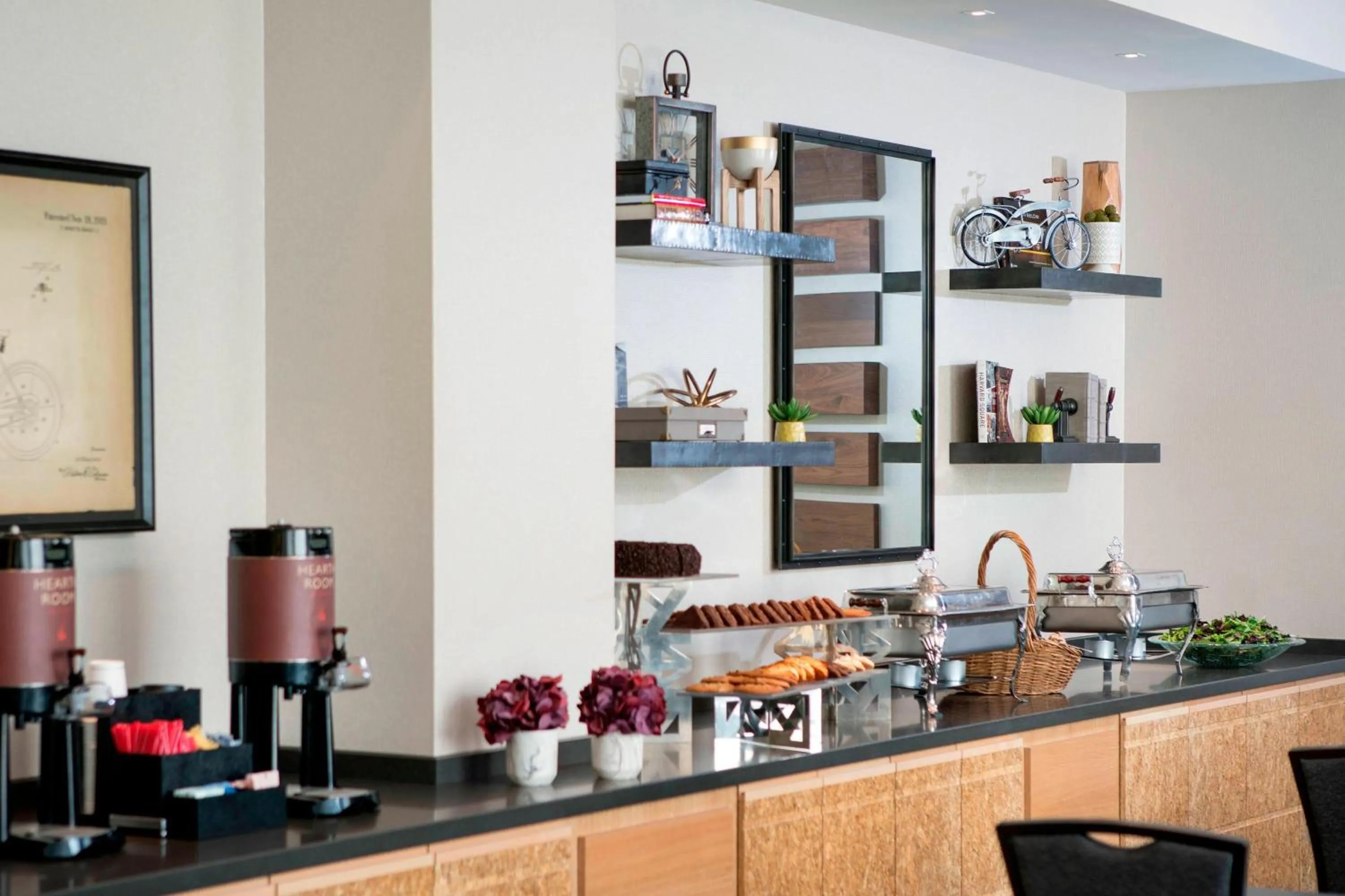 Lounge or bar in Residence Inn by Marriott Boston Watertown