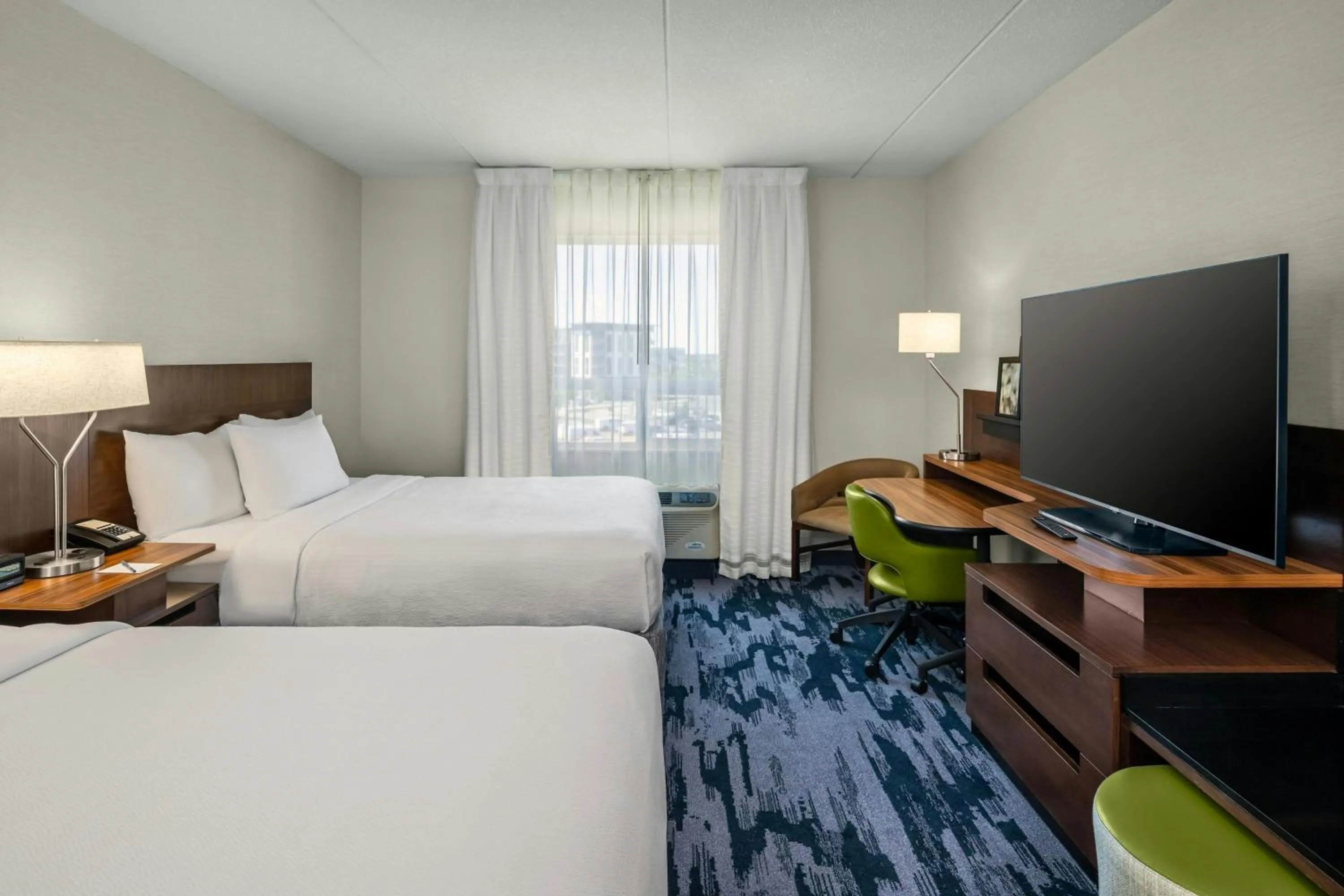Photo of the whole room, Bed in Fairfield Inn & Suites by Marriott Edmonton North