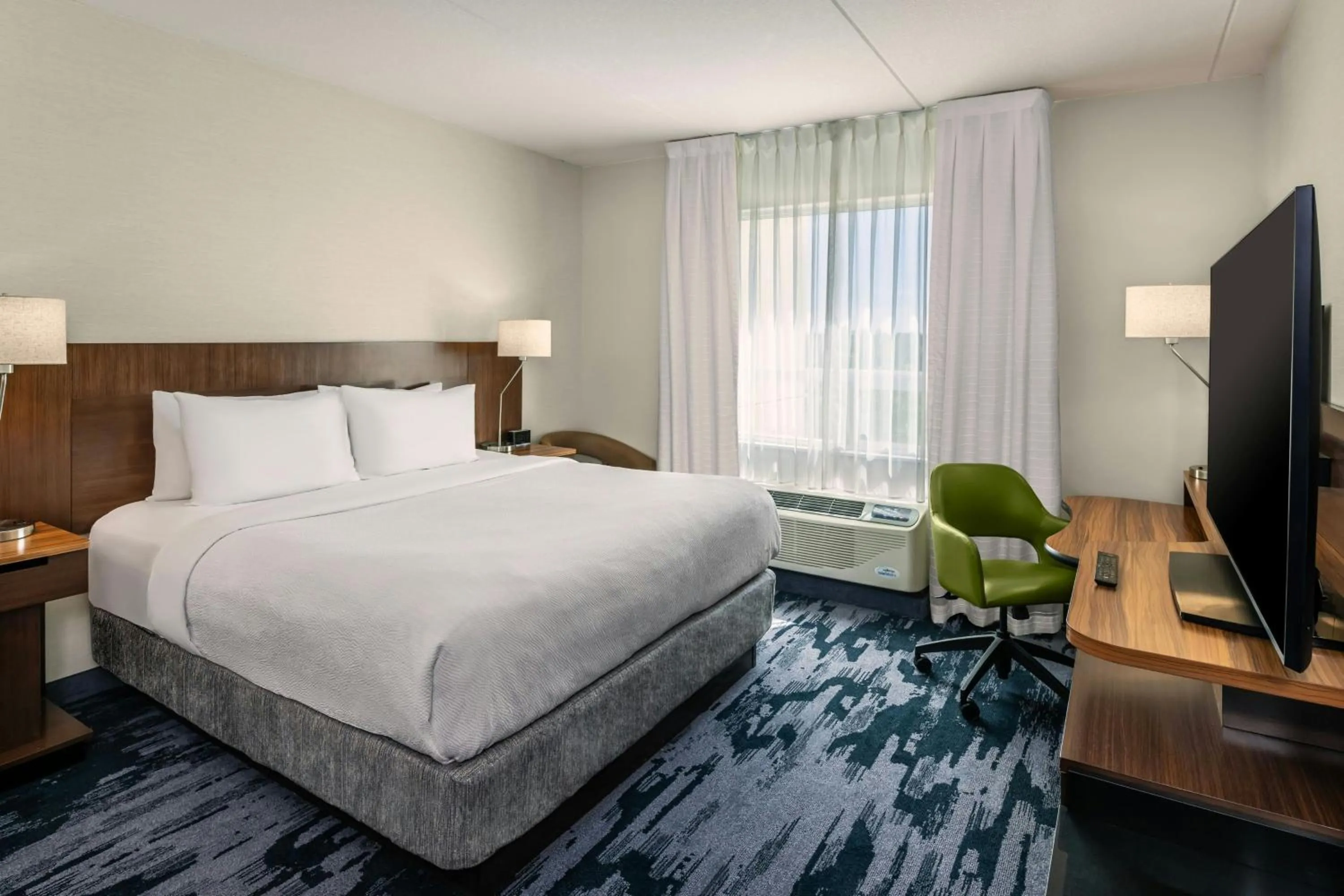 Photo of the whole room, Bed in Fairfield Inn & Suites by Marriott Edmonton North