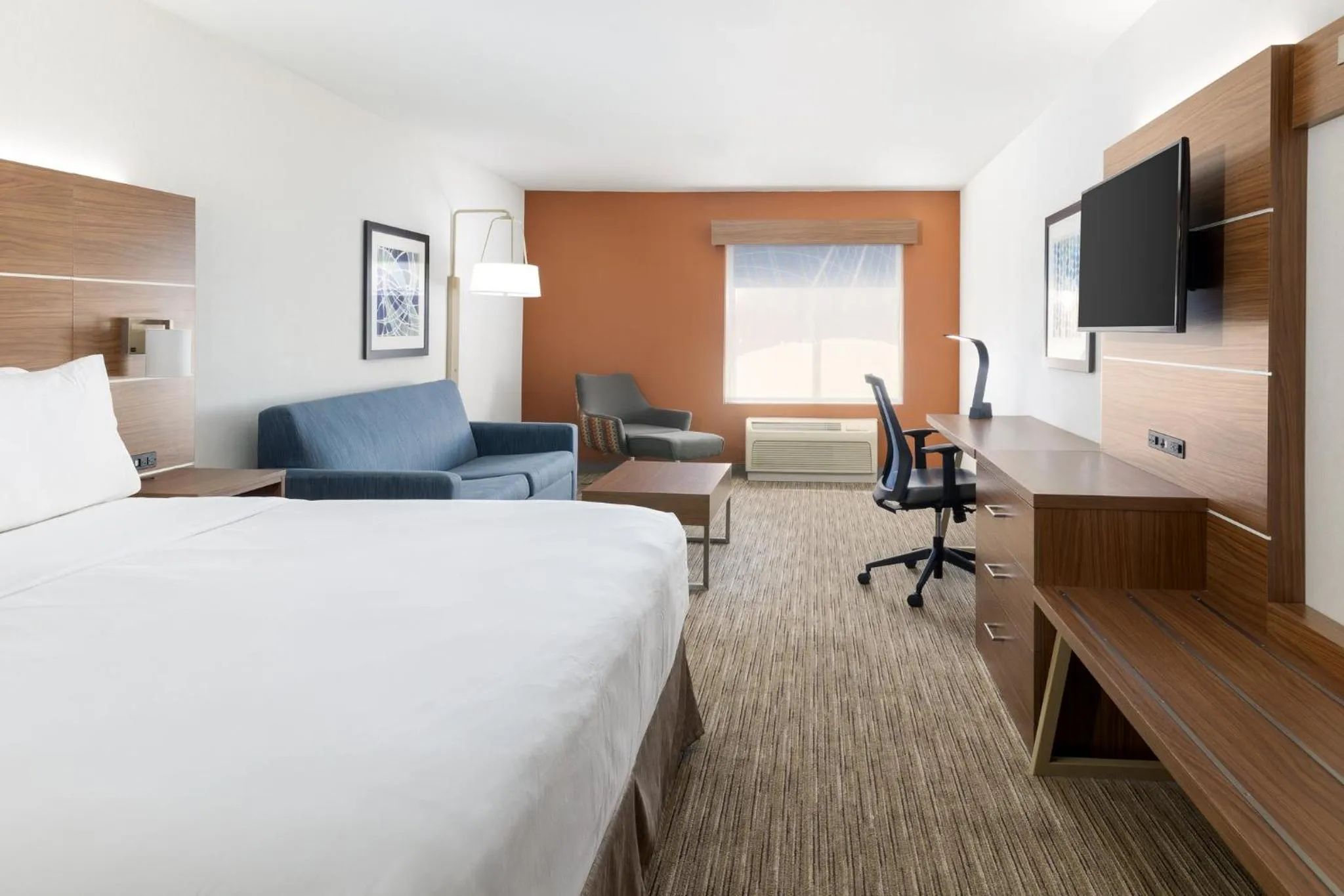 Photo of the whole room, Bed in Holiday Inn Express & Suites Las Vegas SW Springvalley by IHG