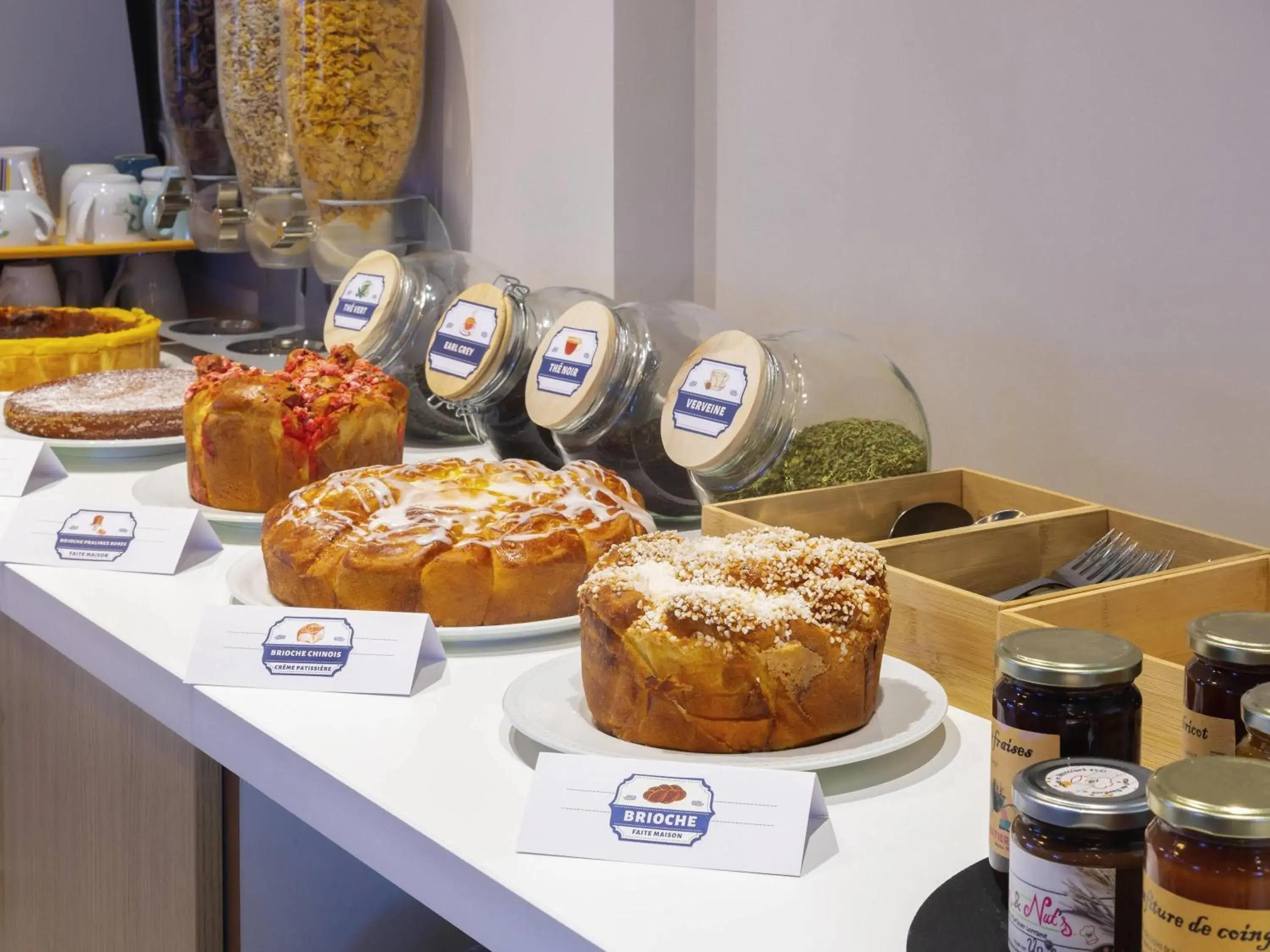 Breakfast in greet Hotel Nancy Sud Breakfast in greet Hotel Nancy Sud