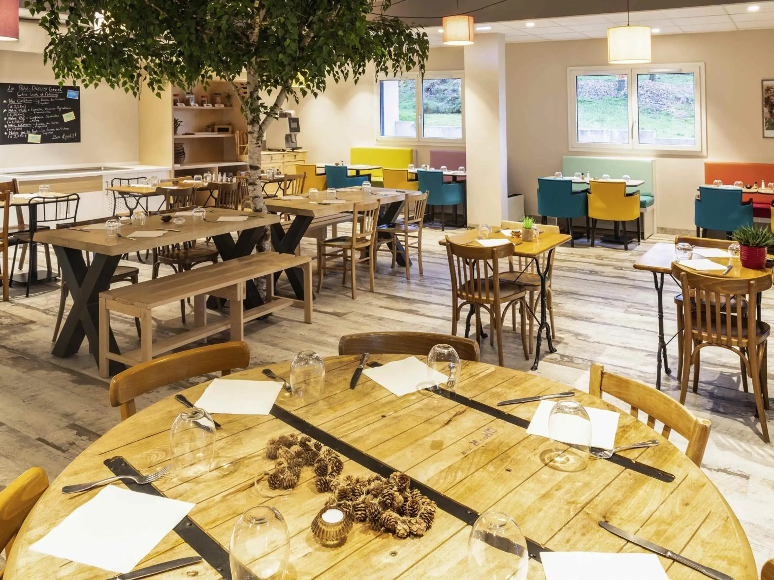 Restaurant/places to eat in greet Hotel Nancy Sud Restaurant/places to eat in greet Hotel Nancy Sud