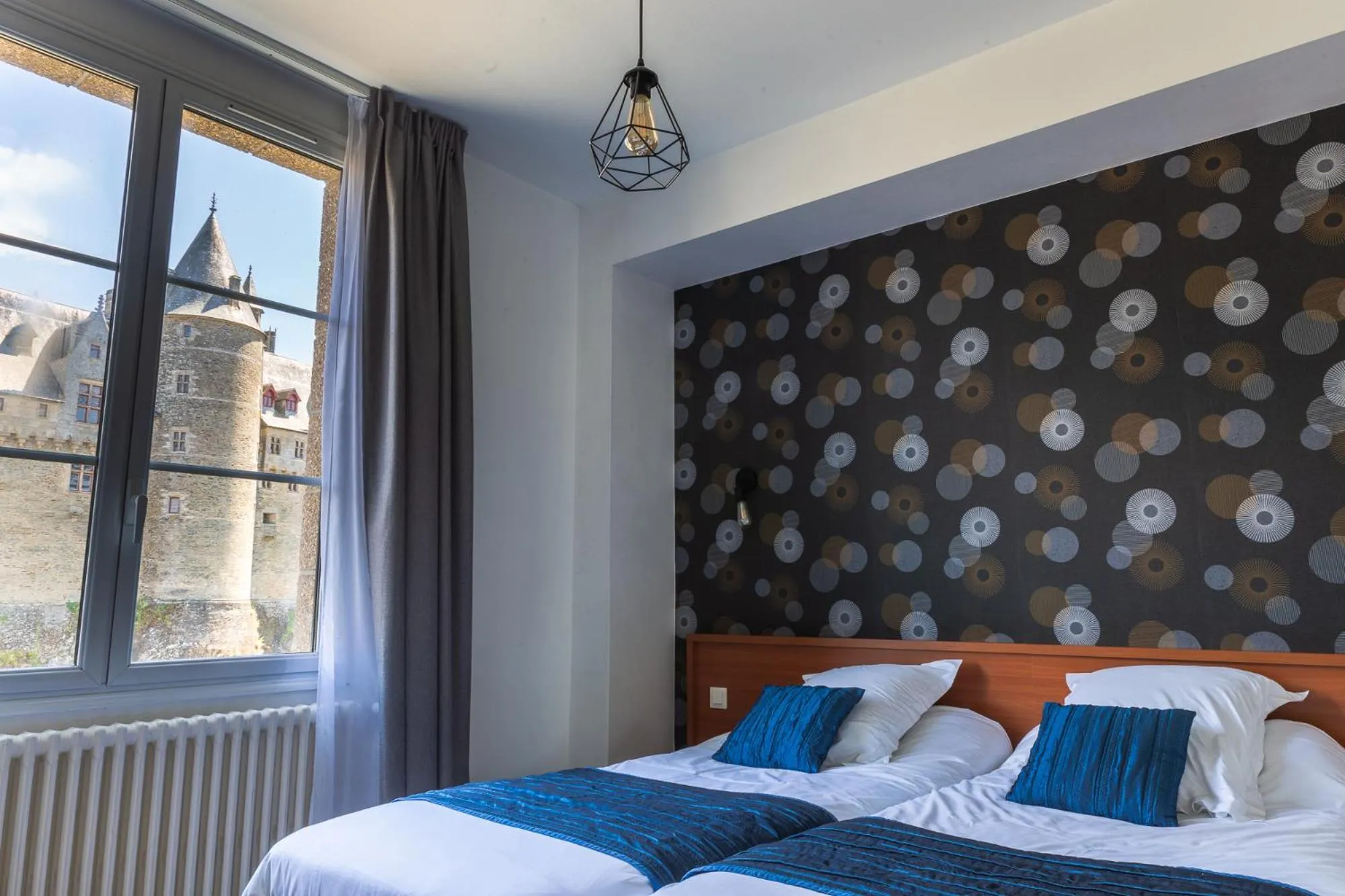 Bedroom, Bed in Hôtel Restaurant Du Château