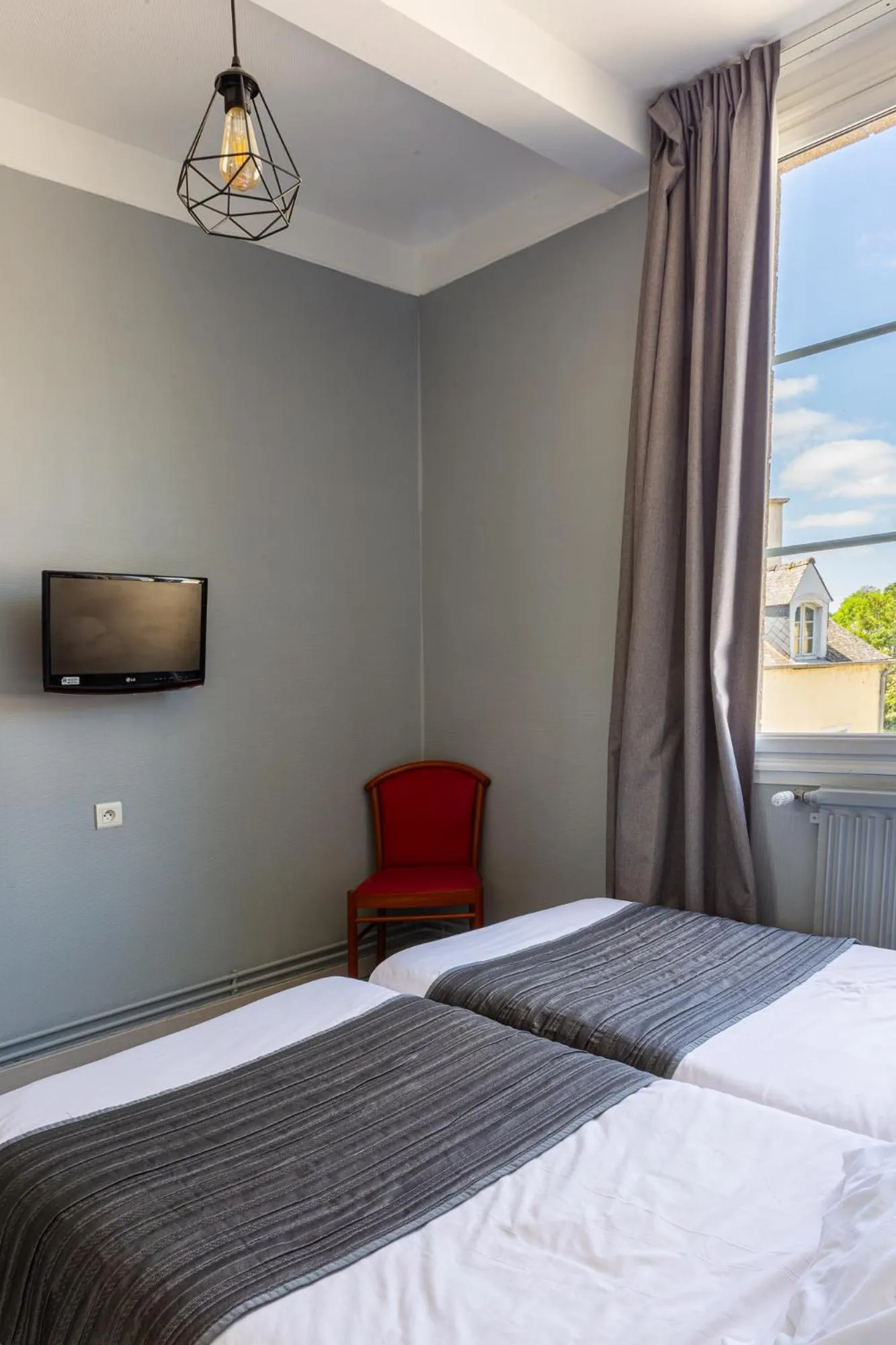 Bedroom, Bed in Hôtel Restaurant Du Château