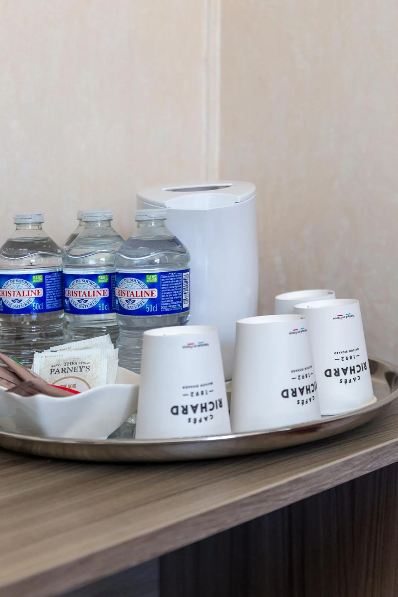 Coffee/tea facilities in Hôtel Restaurant Du Château