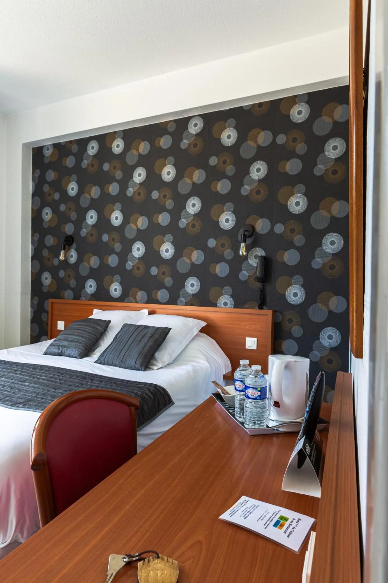 Bedroom, Bed in Hôtel Restaurant Du Château