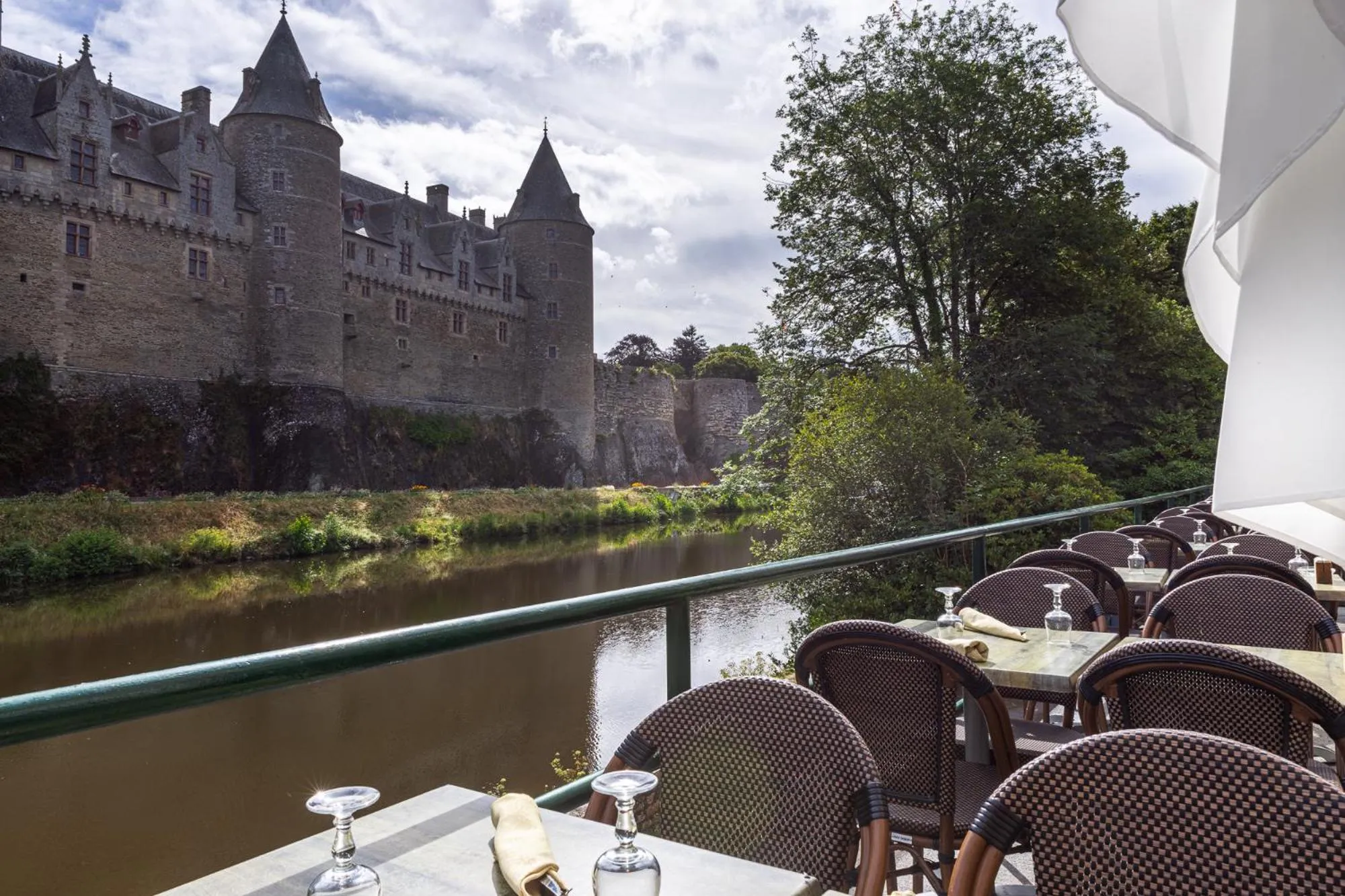 Balcony/Terrace in Hôtel Restaurant Du Château