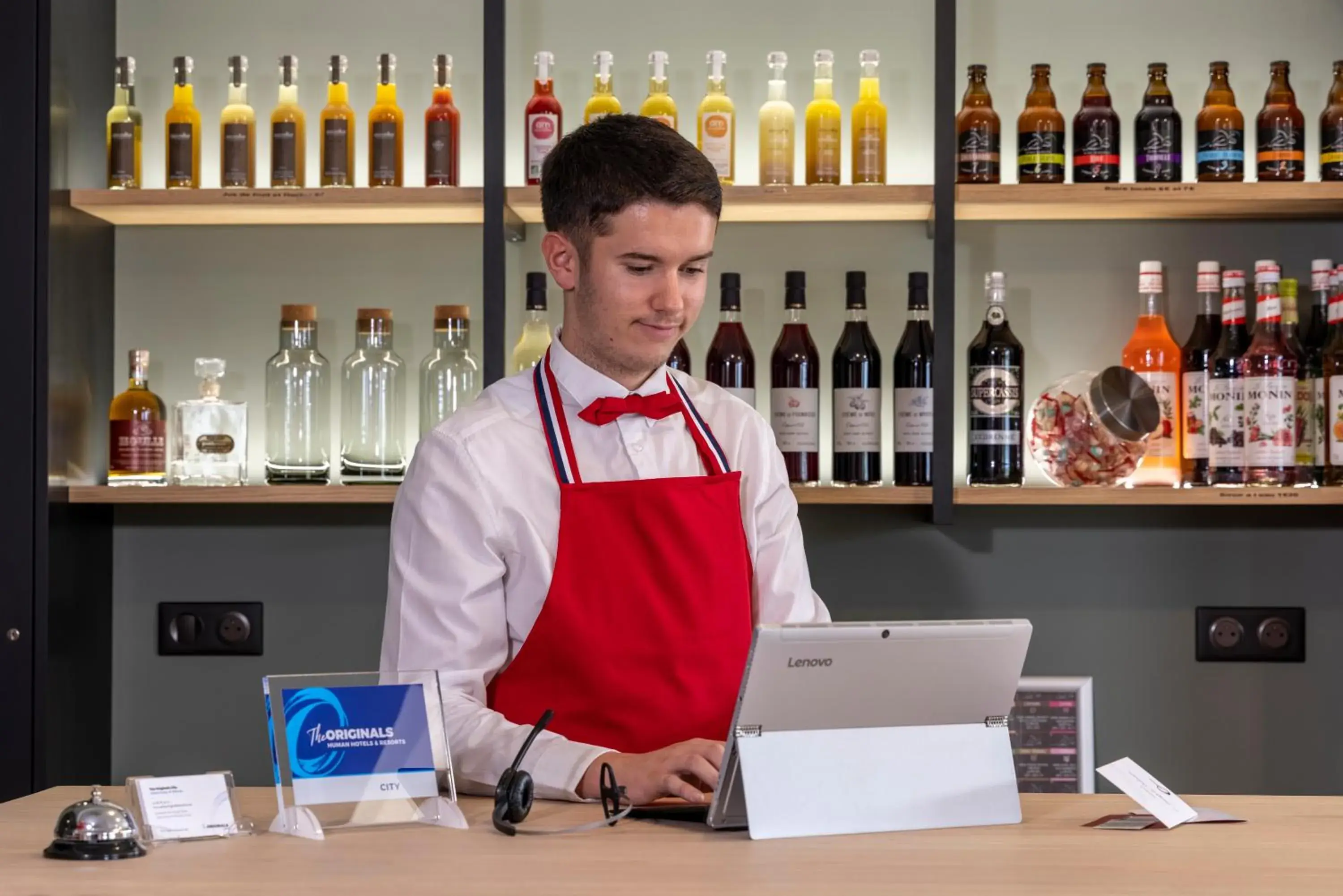 Lobby or reception in The Originals City, Hôtel Paray-le-Monial Lobby or reception in The Originals City, Hôtel Paray-le-Monial