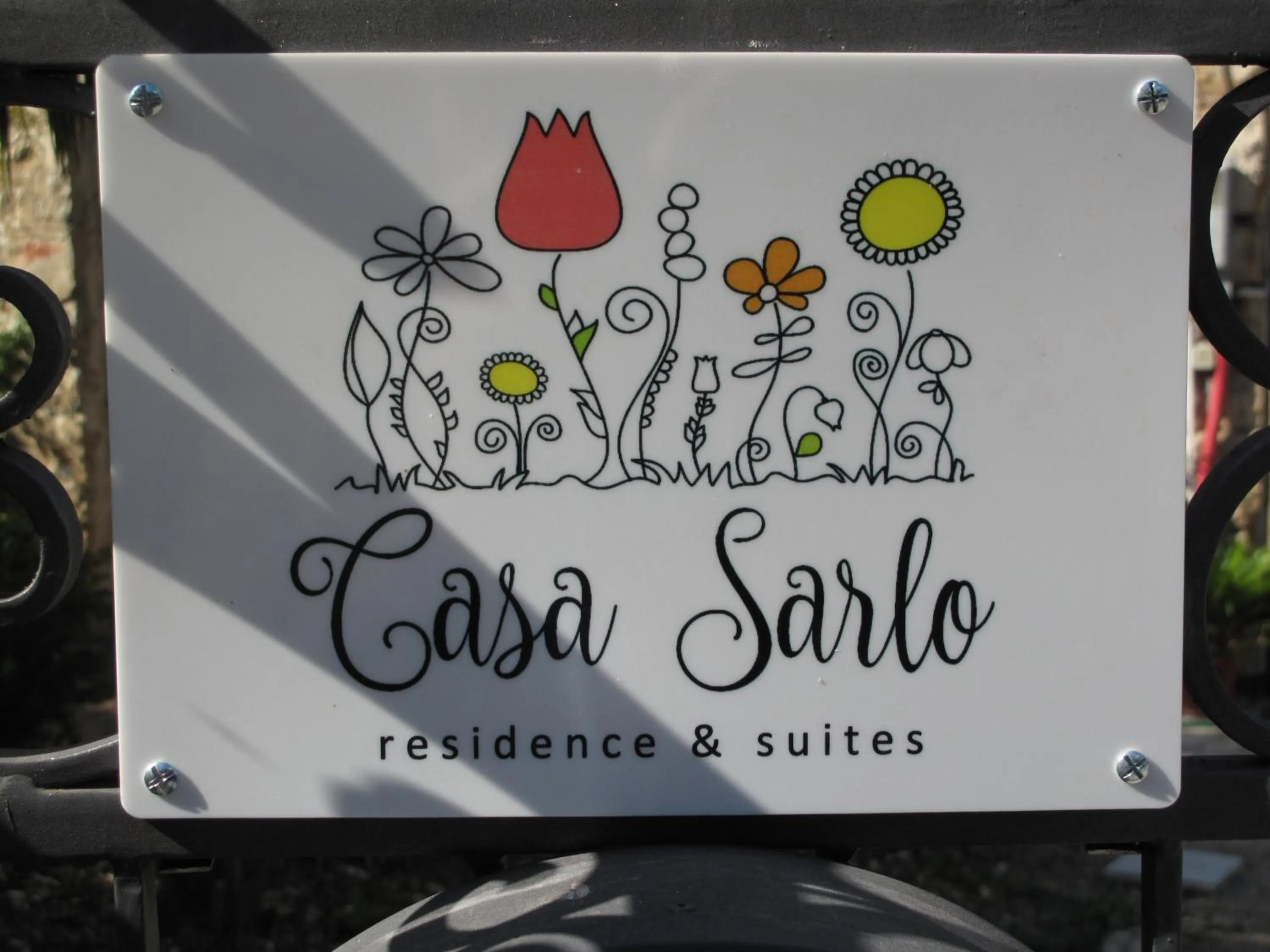 Property building in Casa Sarlo