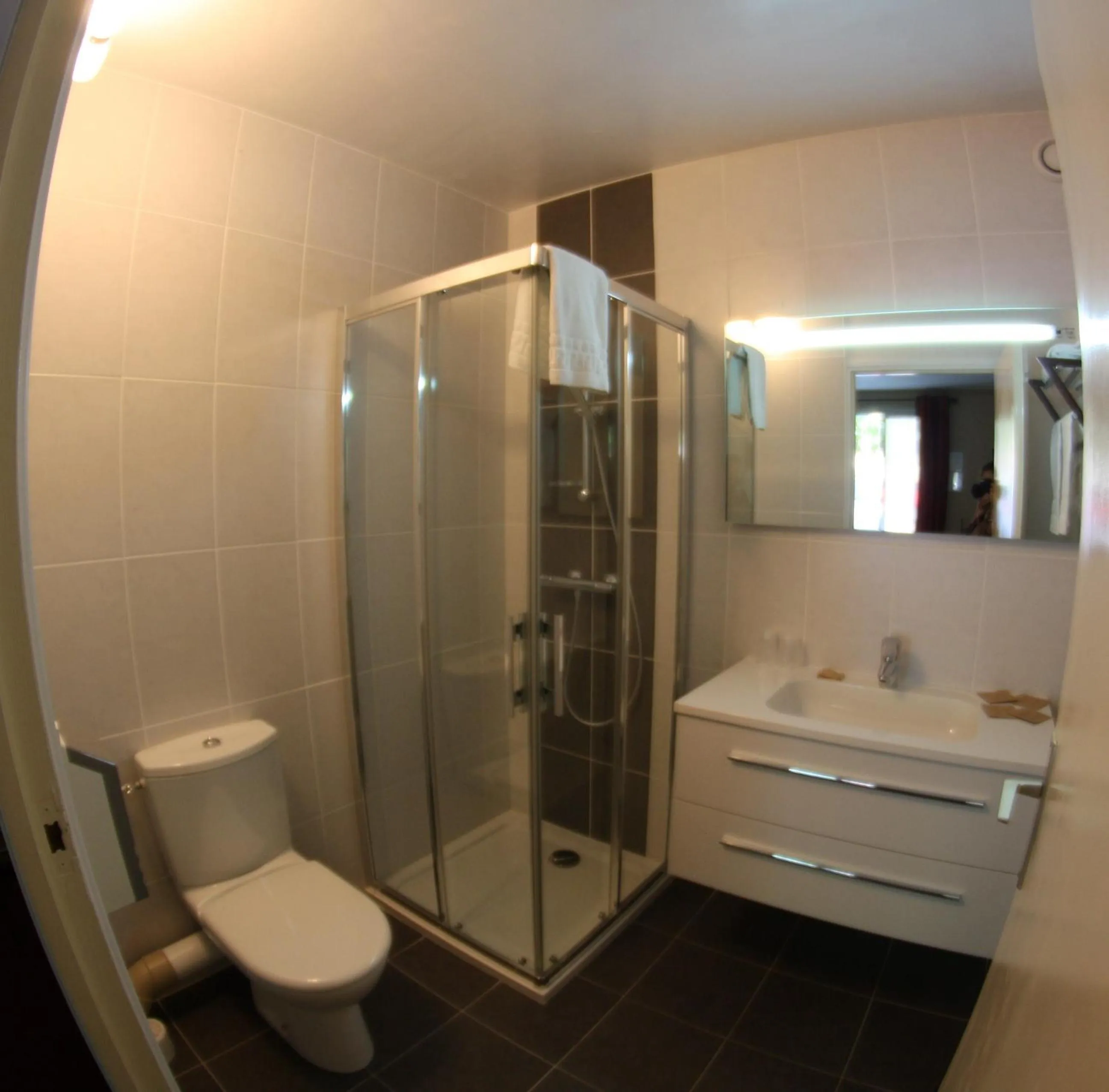 Shower in Castel Fleuri