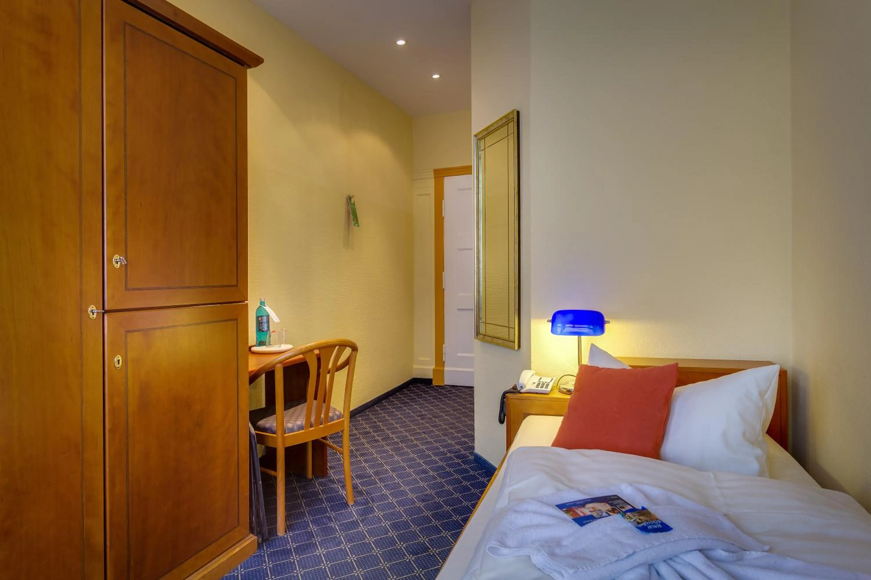 Photo of the whole room in Hotel Deutsches Haus Mittweida