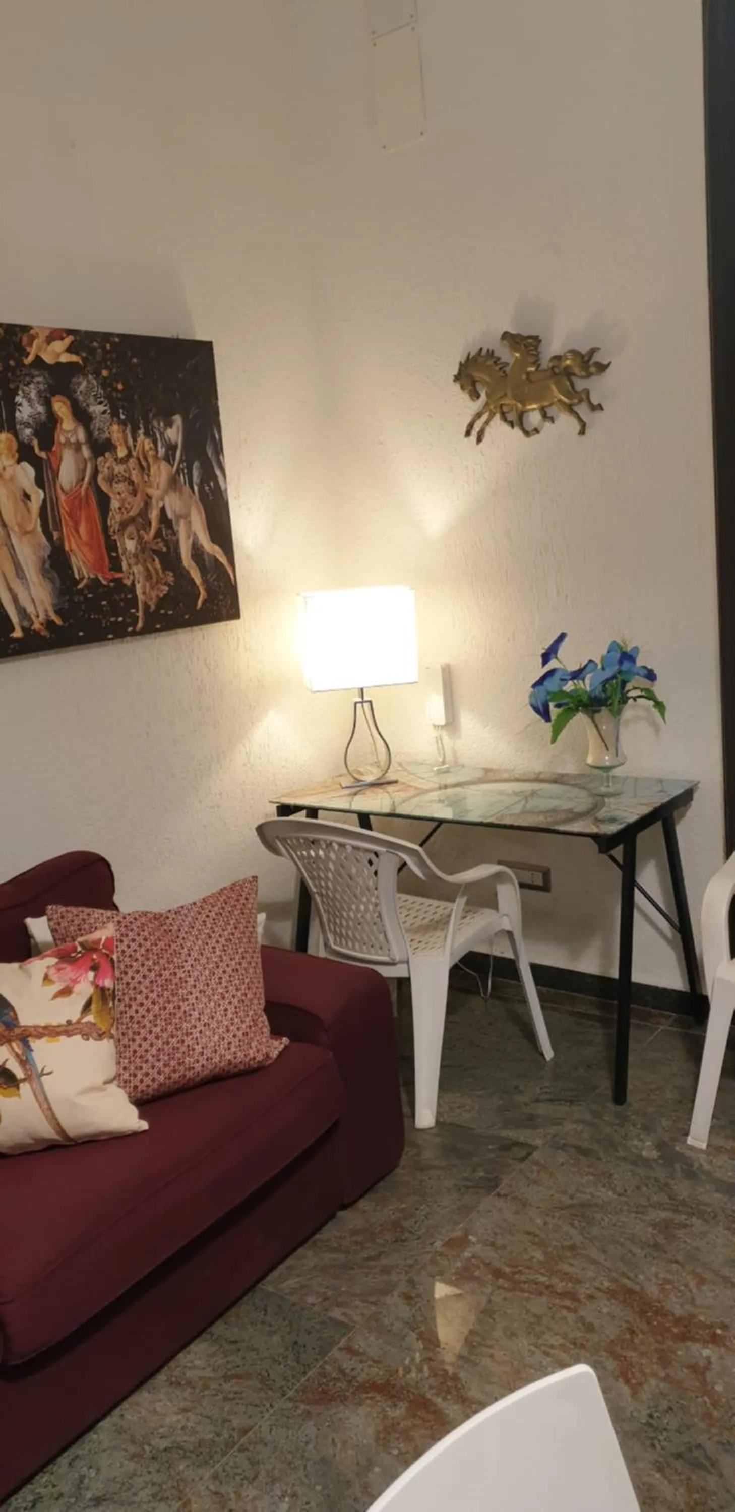 Living room in Museo Filangieri Suite