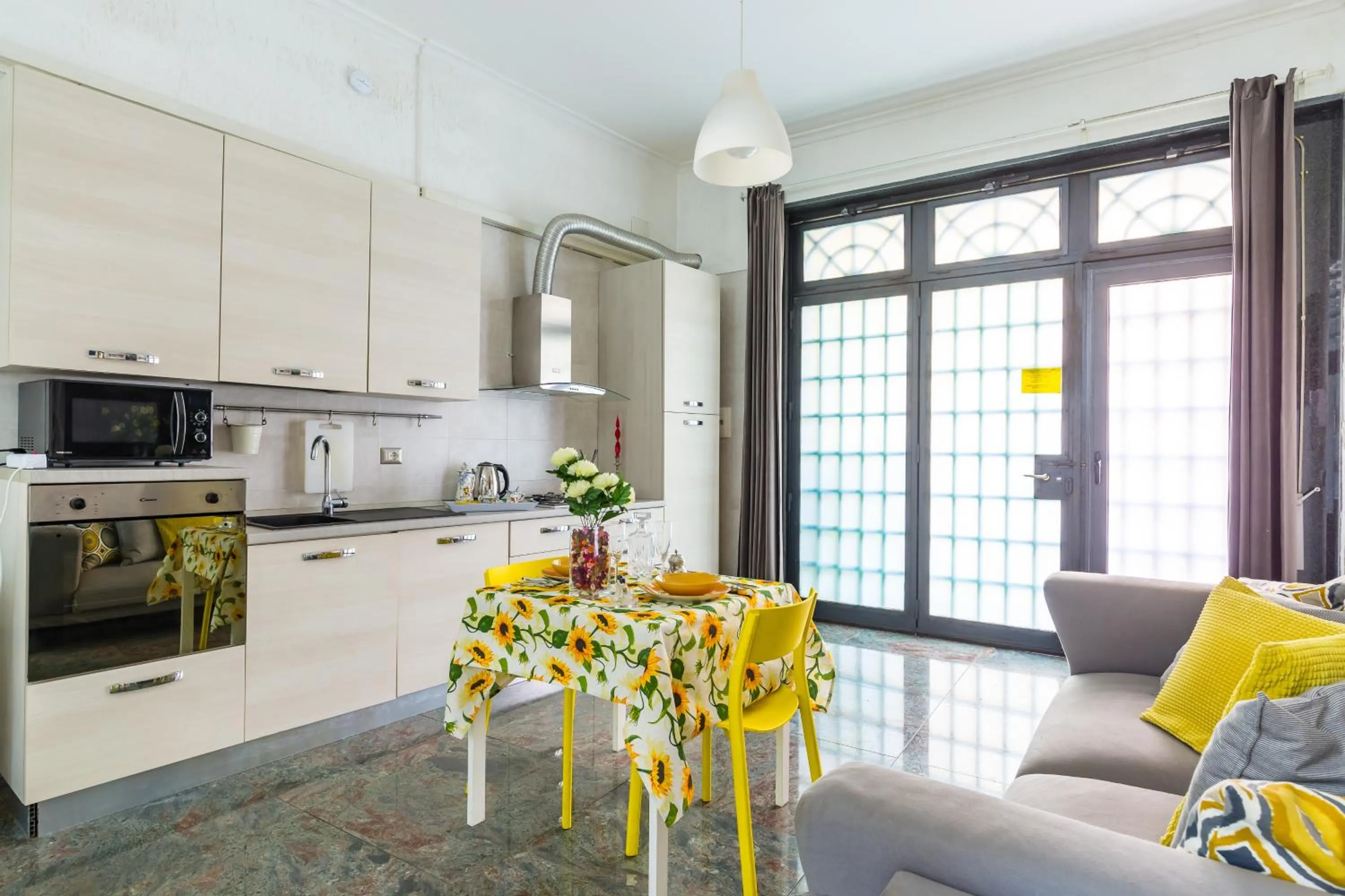 Kitchen or kitchenette in Museo Filangieri Suite