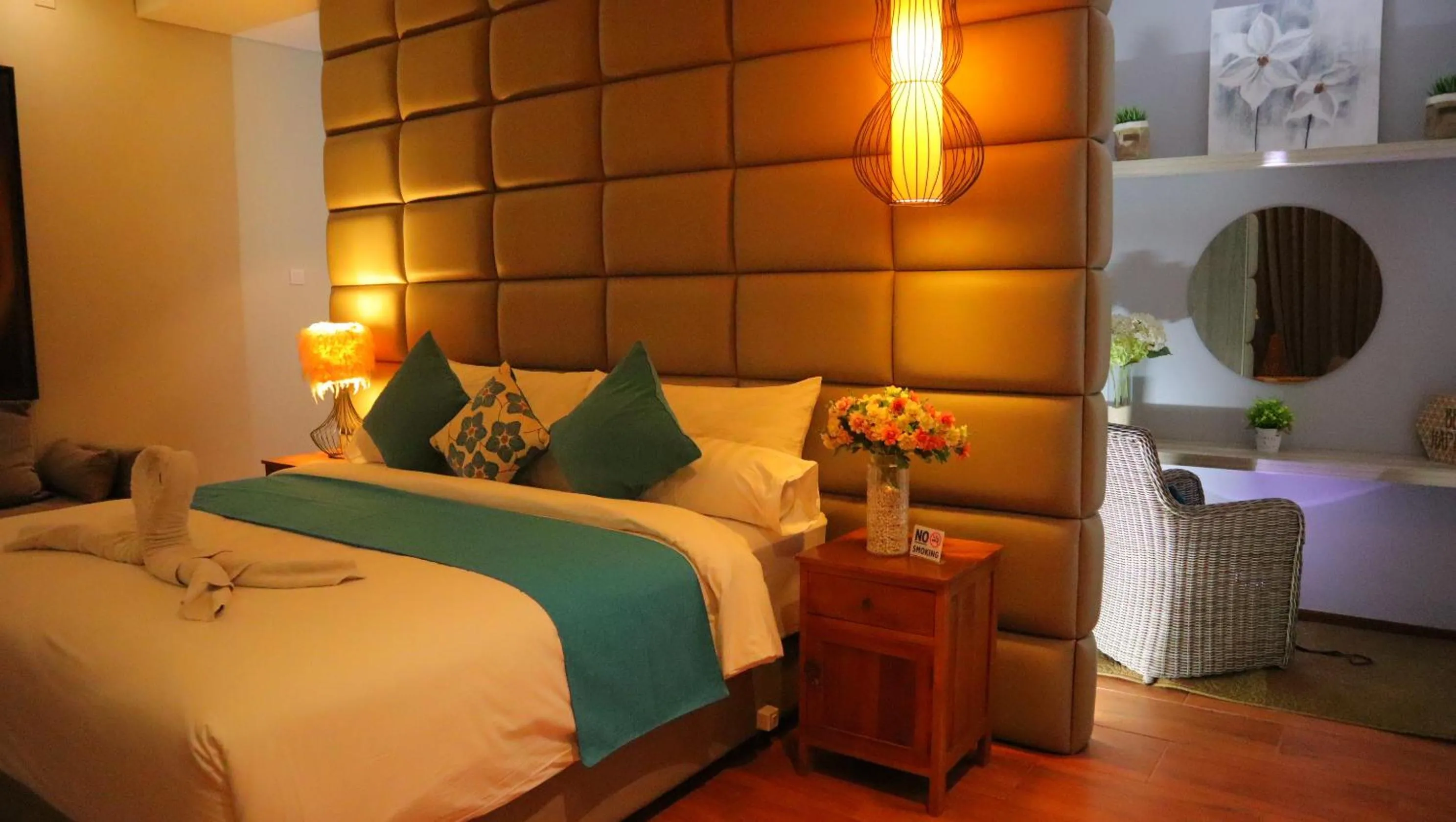 Bed in Elmina Villa Bali