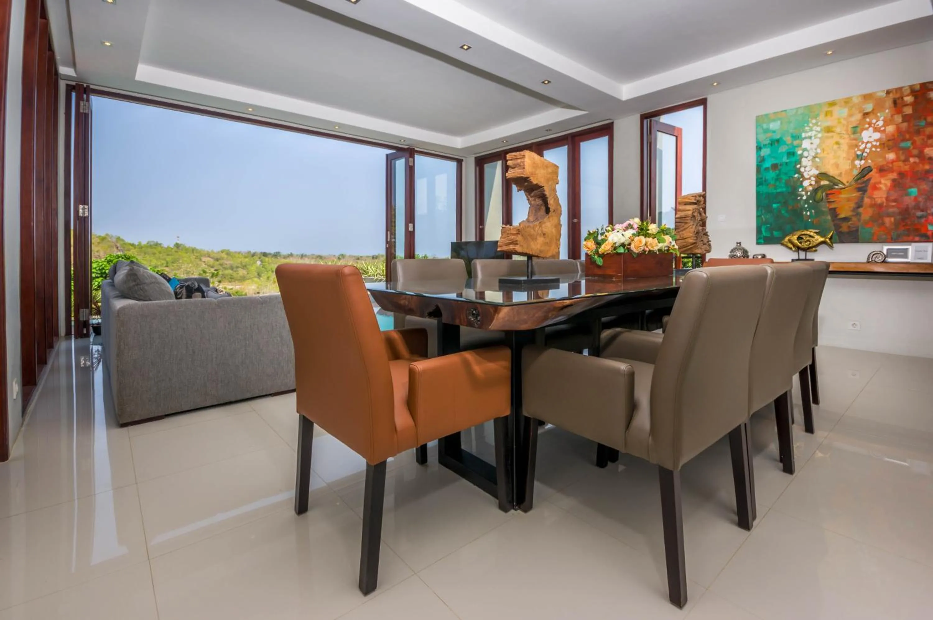 Dining area in Elmina Villa Bali