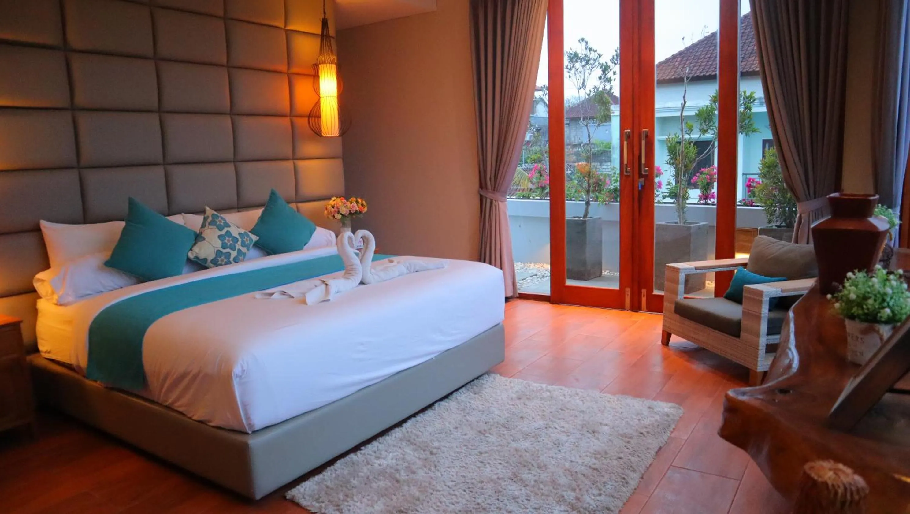 Bed in Elmina Villa Bali