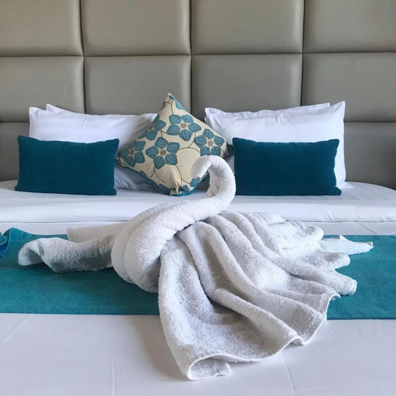 Bed in Elmina Villa Bali