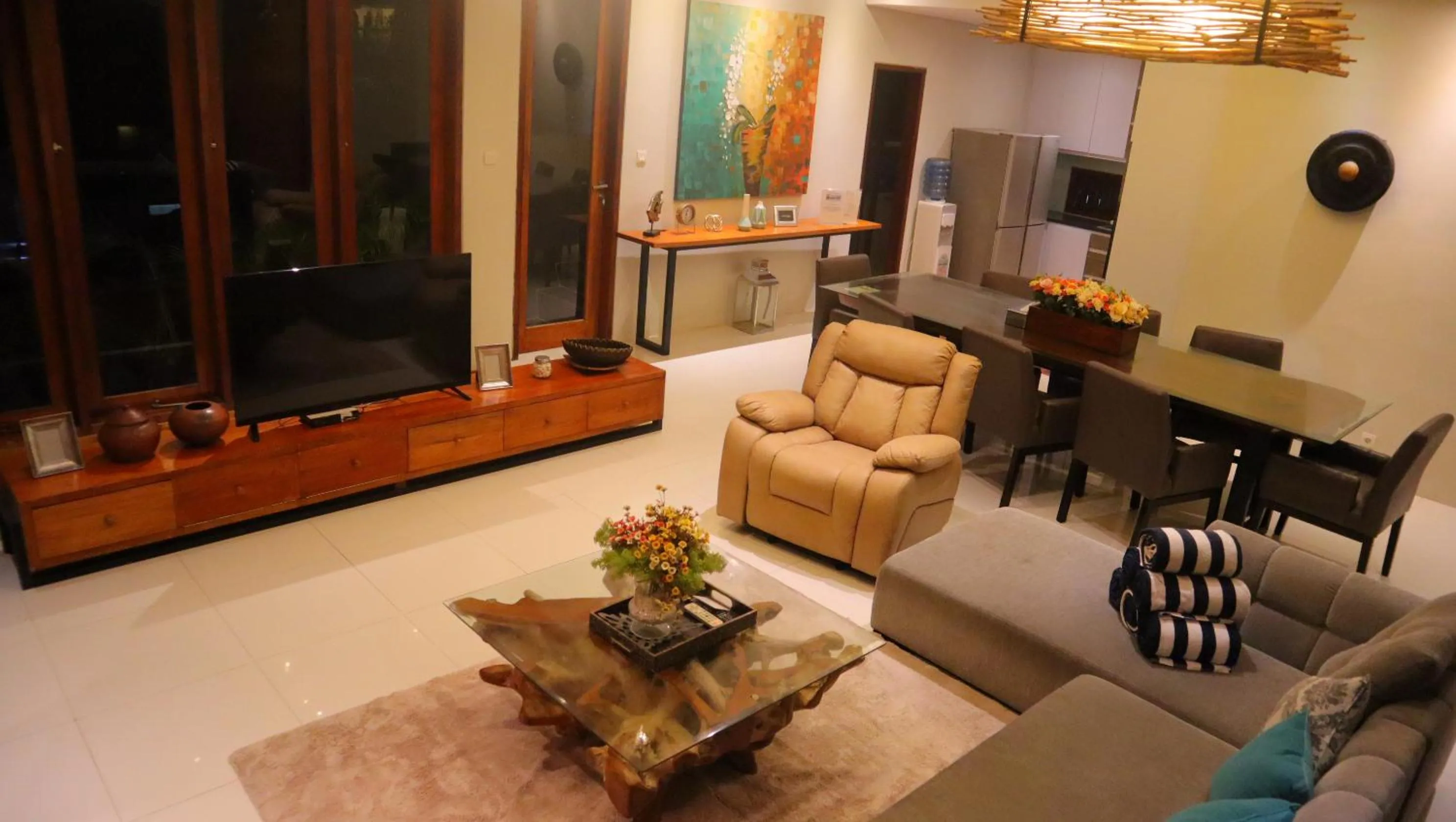 Communal lounge/ TV room in Elmina Villa Bali