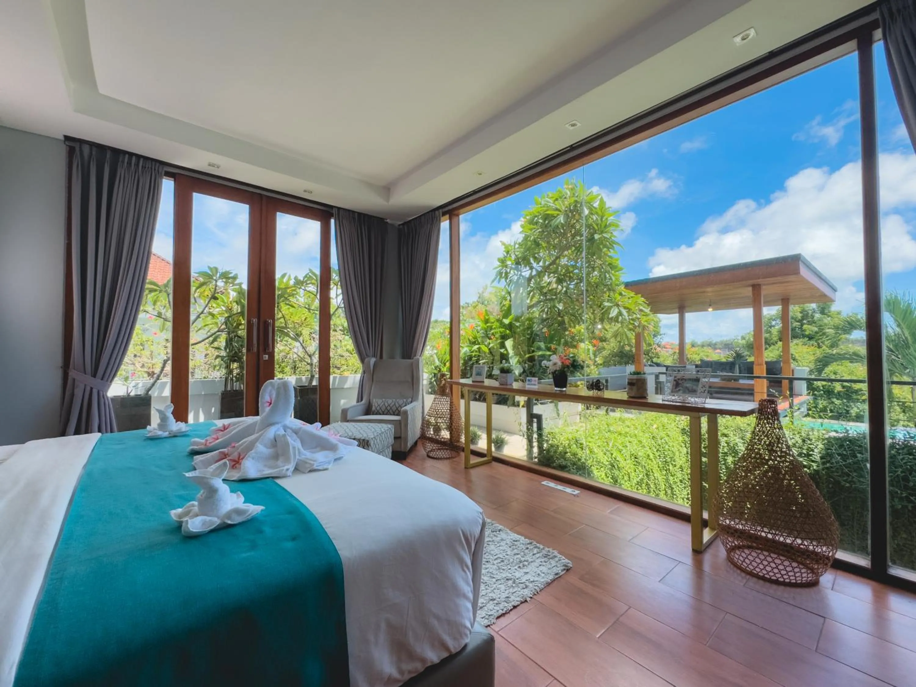 Garden, Bed in Elmina Villa Bali