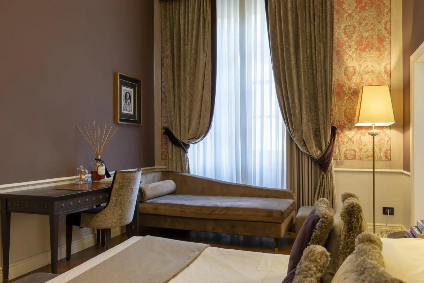 hair dresser, Bed in Palazzo Roselli Cecconi