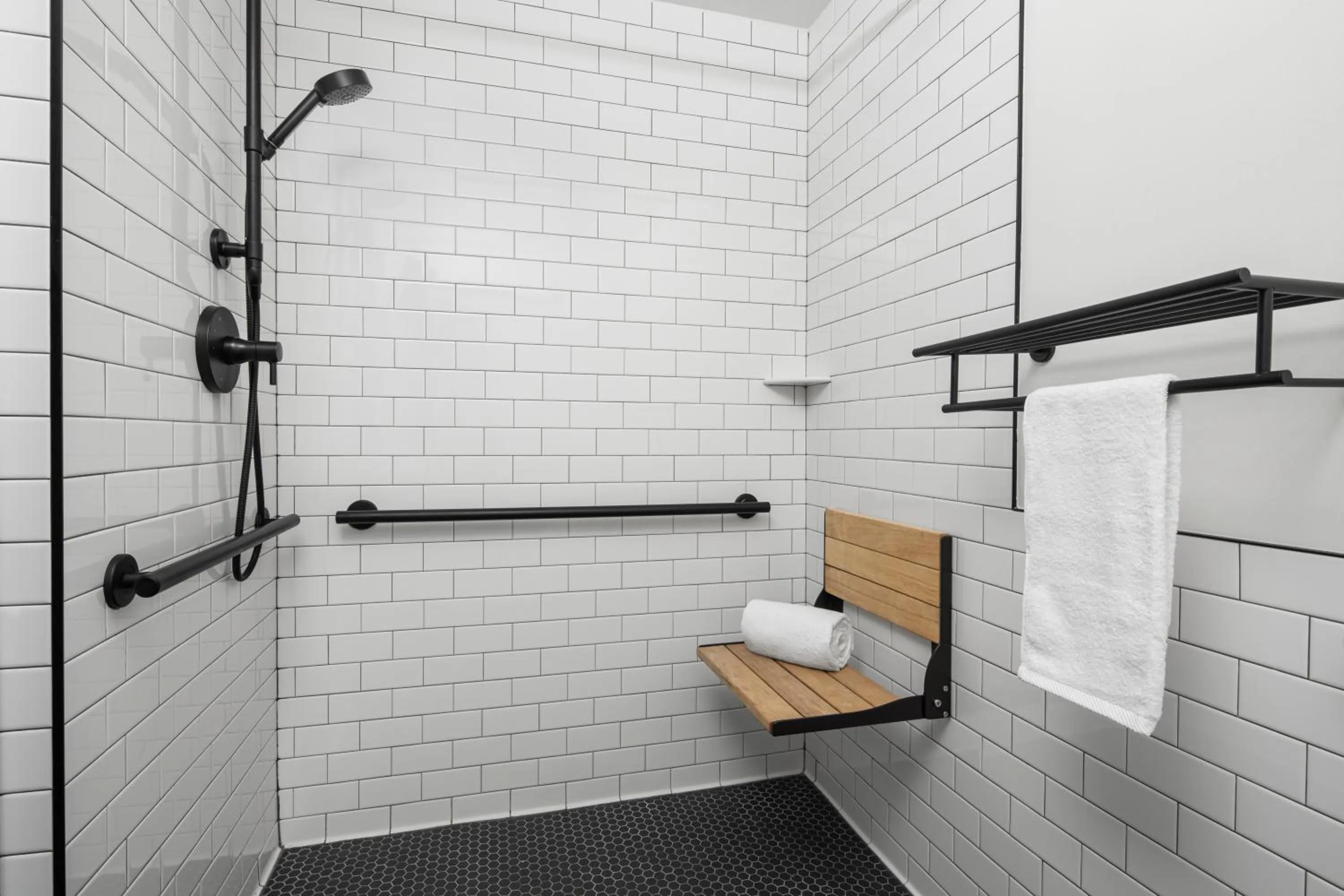 Shower in Citadines Connect Fifth Avenue New York