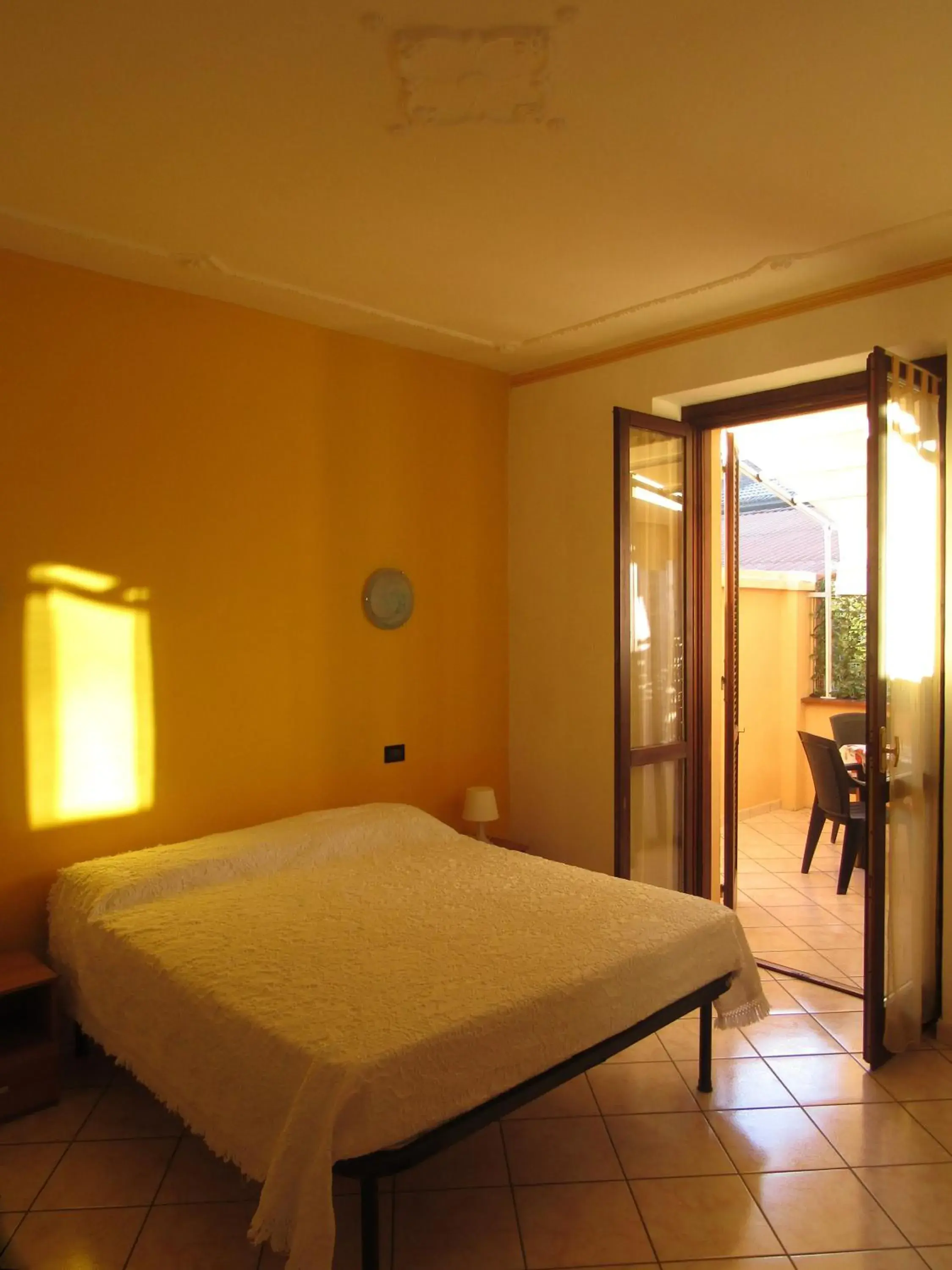 Large Double Room - single occupancy in Locanda Del Centro Large Double Room - single occupancy in Locanda Del Centro