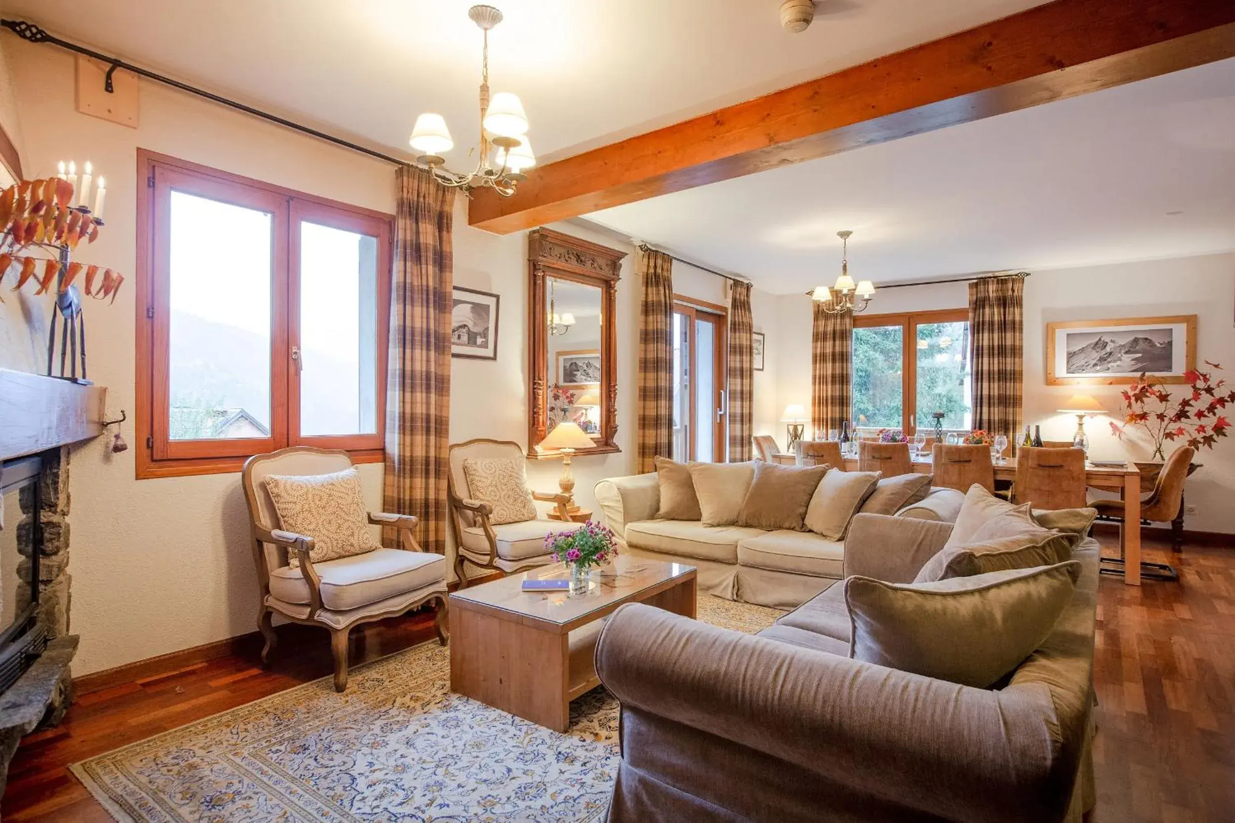 Ski Peak - Chalet Lucette - bijoux style 200m from the piste Ski Peak - Chalet Lucette - bijoux style 200m from the piste