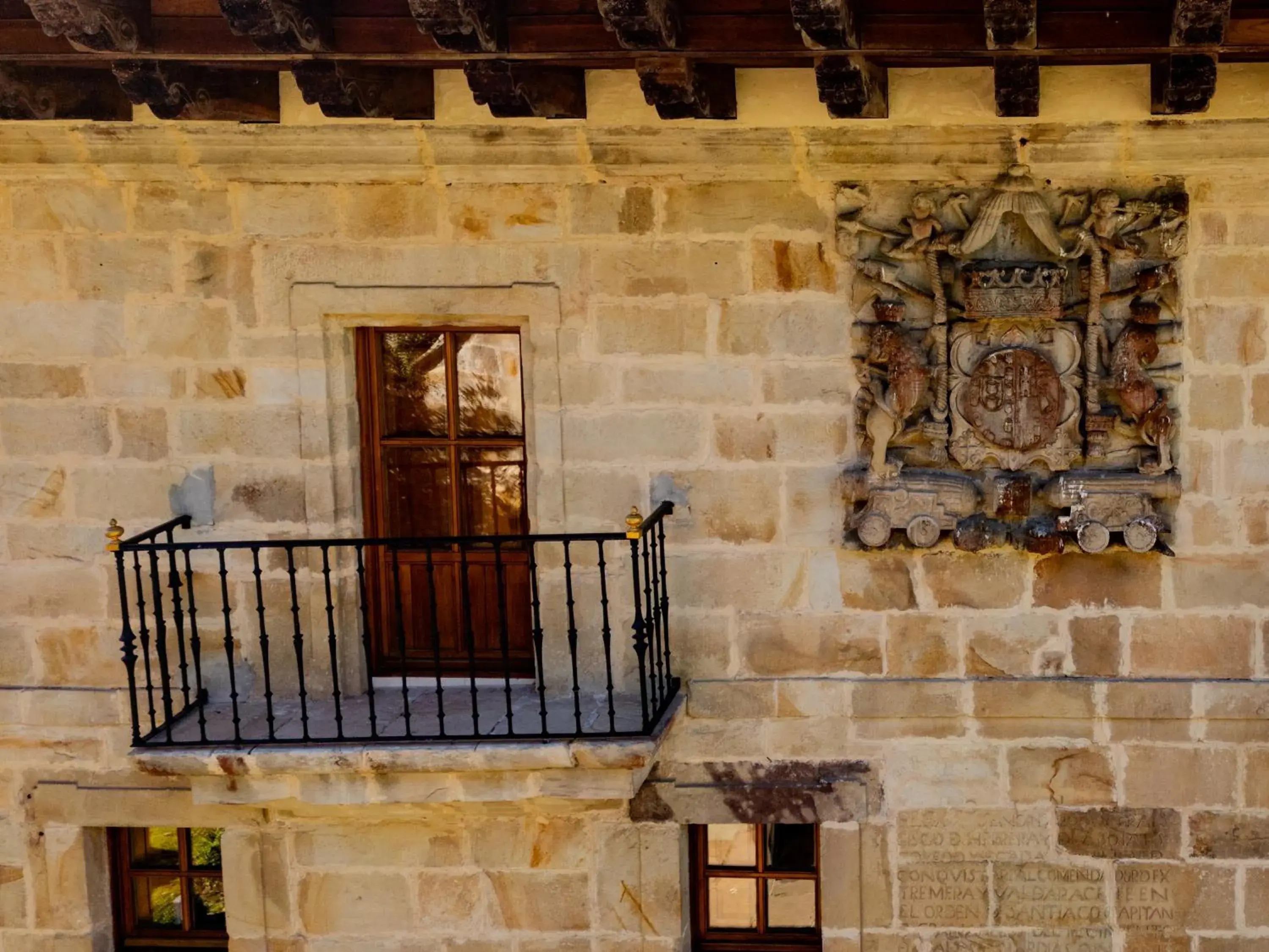 Property building in Palacio de Arce Property building in Palacio de Arce