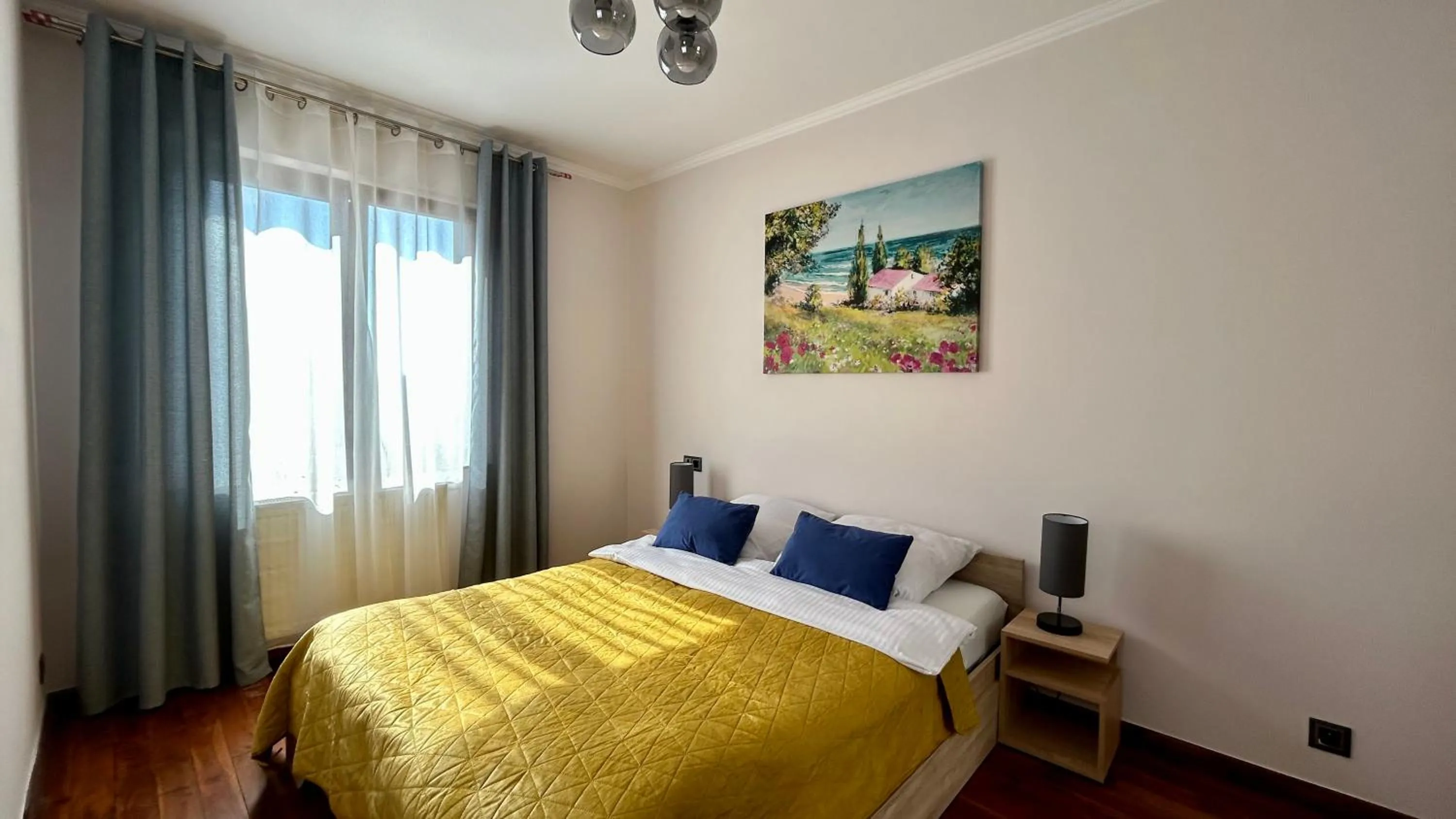 Bed in Mala Italia Apartments