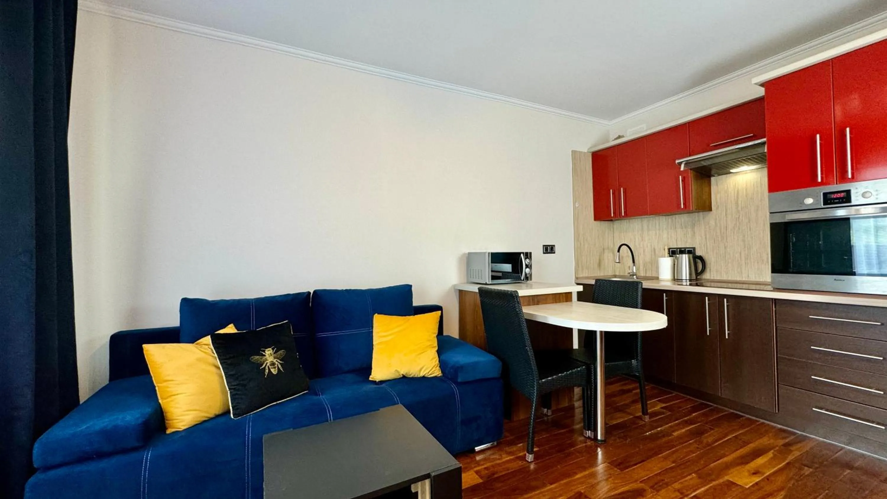 Kitchen or kitchenette in Mala Italia Apartments