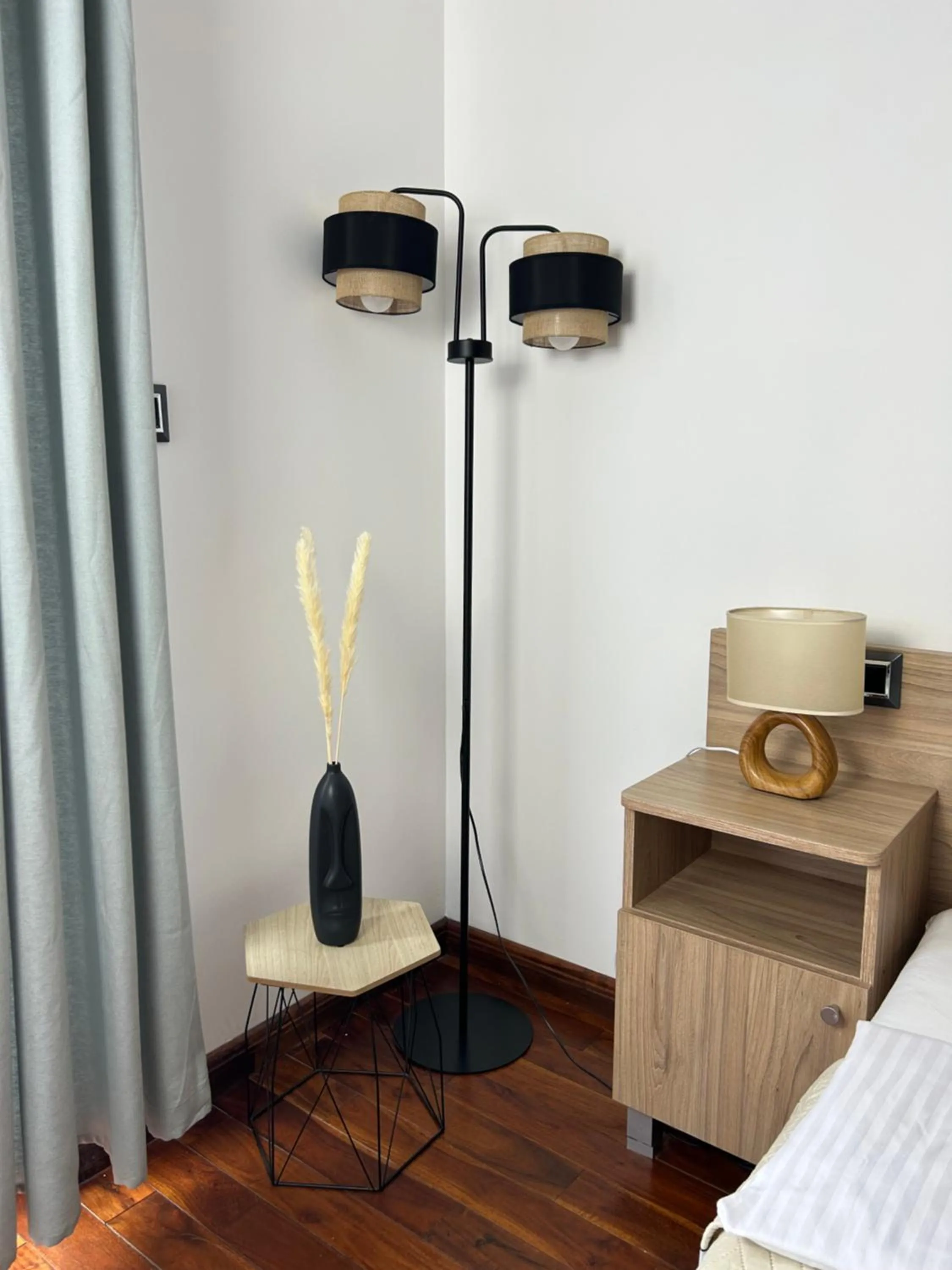 Bedroom in Mala Italia Apartments