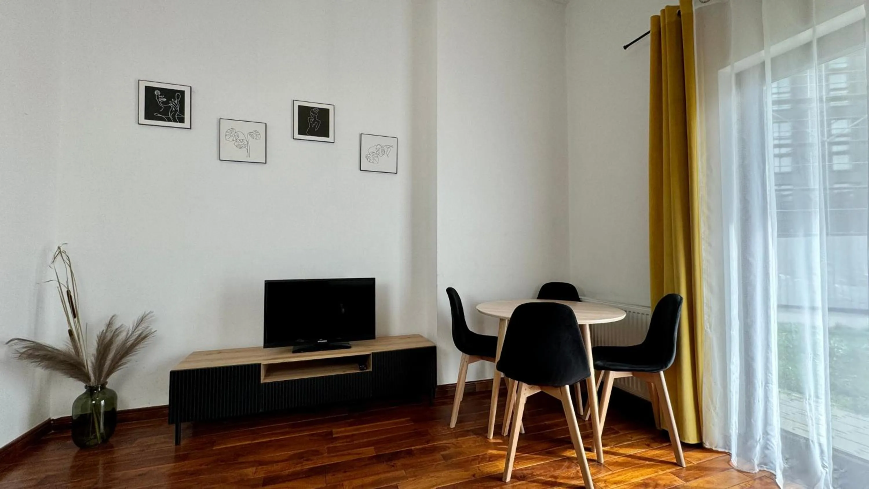 TV and multimedia in Mala Italia Apartments