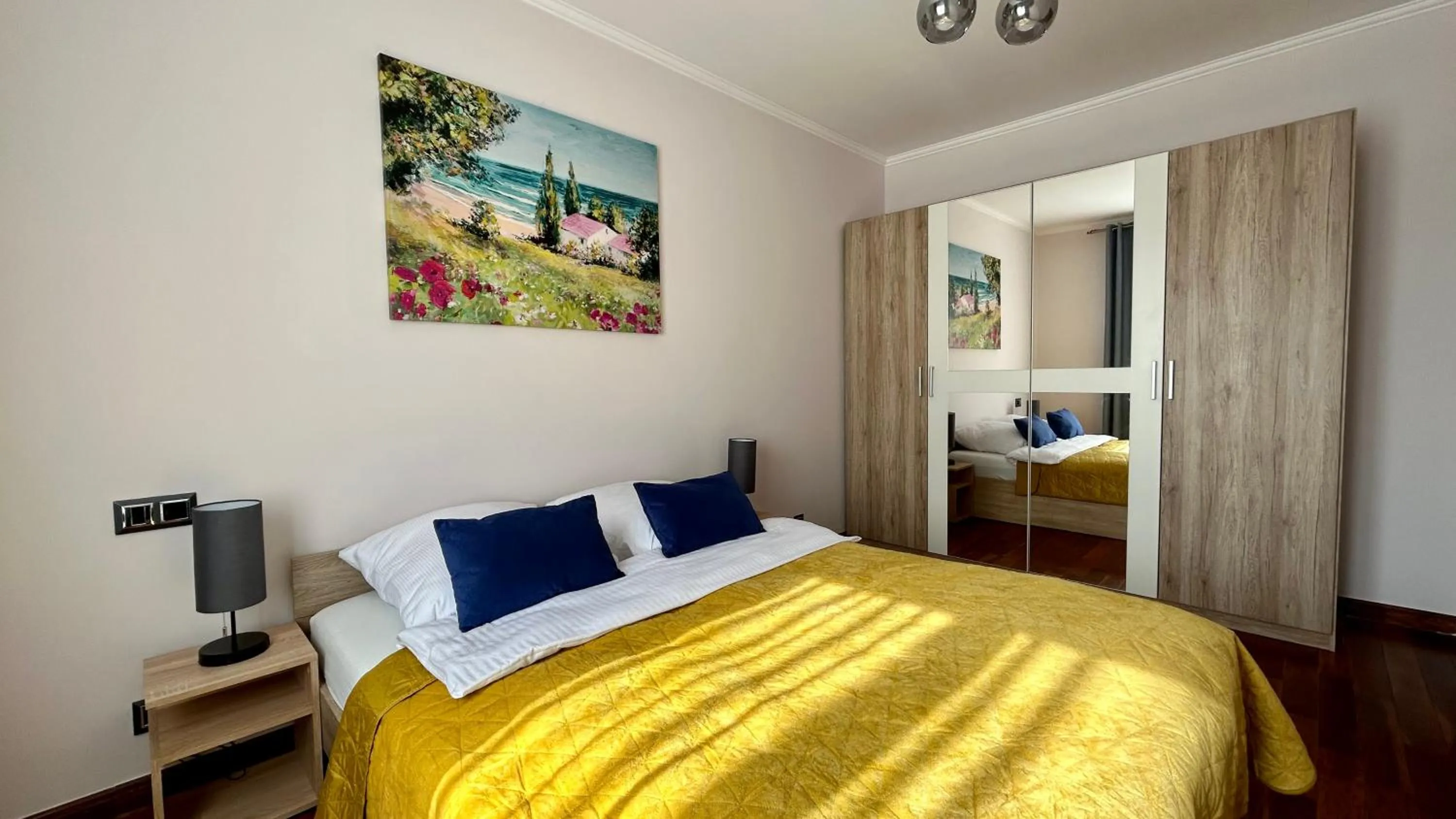 Bed in Mala Italia Apartments