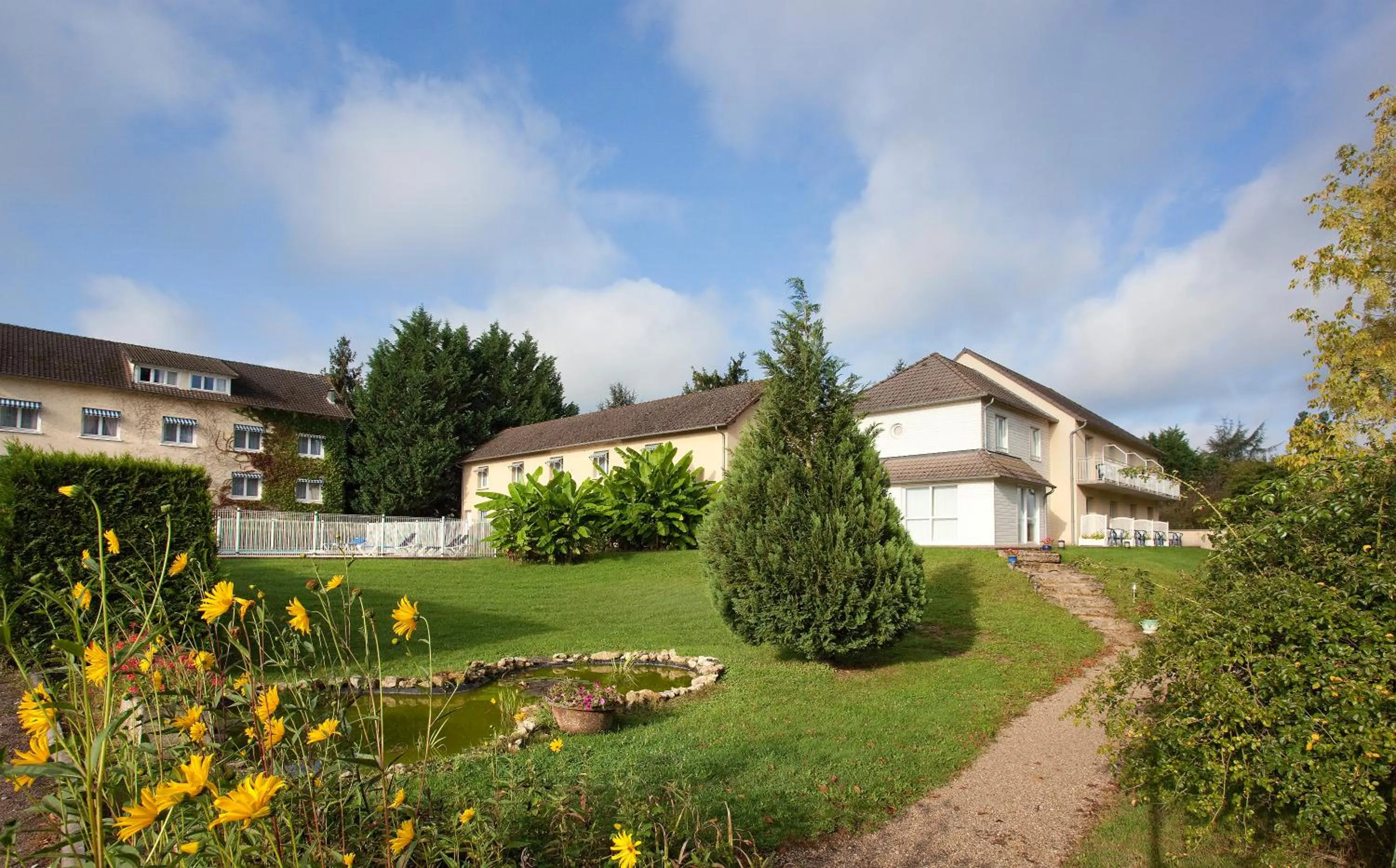 Day in Logis Hôtel du Pont Neuf