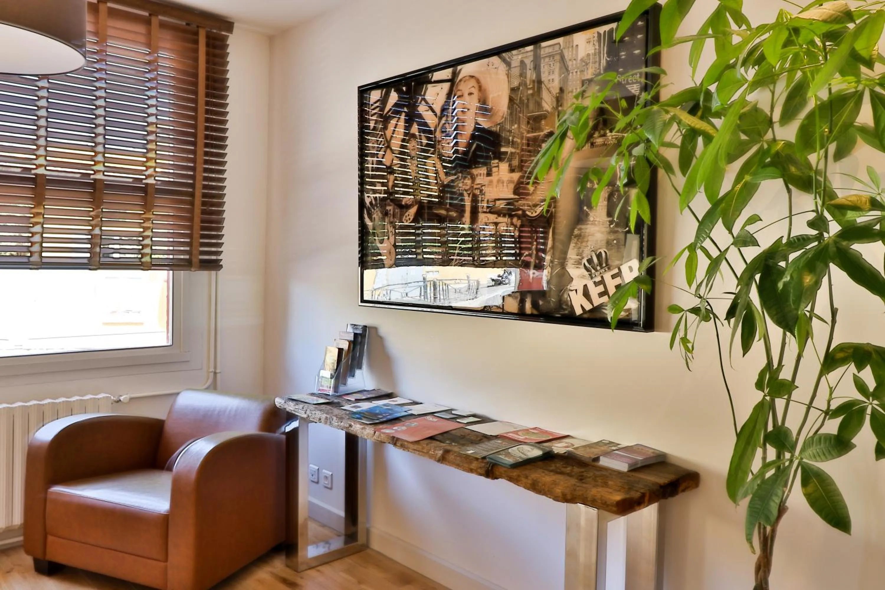 Lobby or reception in Hôtel Provençal