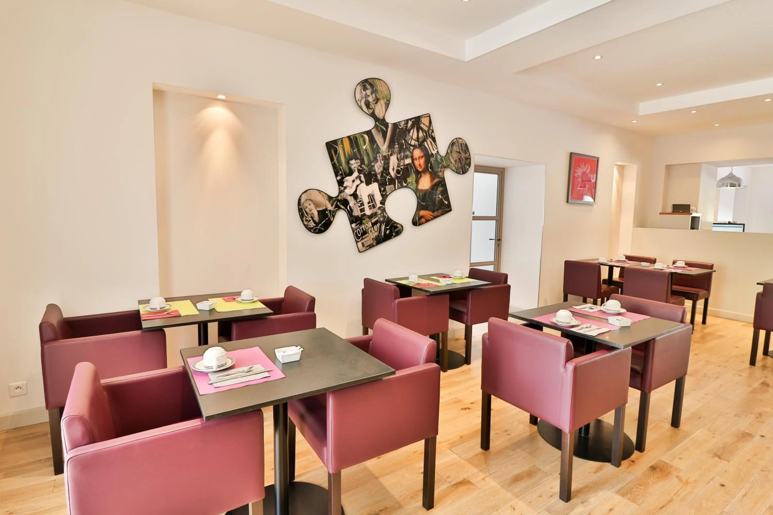 Restaurant/places to eat in Hôtel Provençal