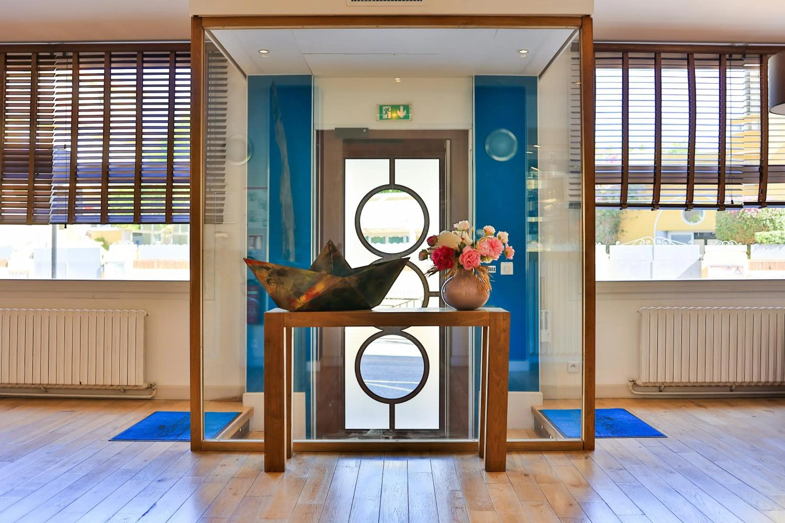 Facade/entrance in Hôtel Provençal