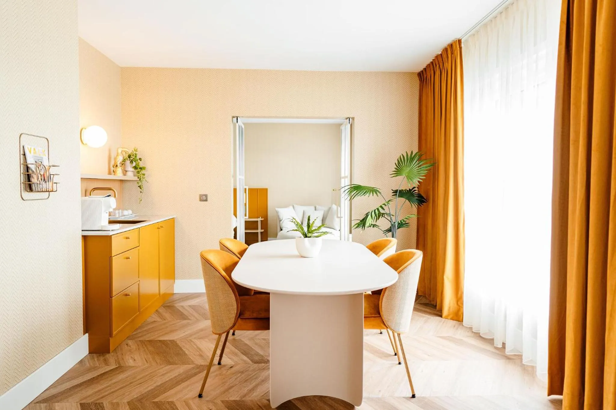 Living room in Van der Valk Hotel Paris CDG Airport