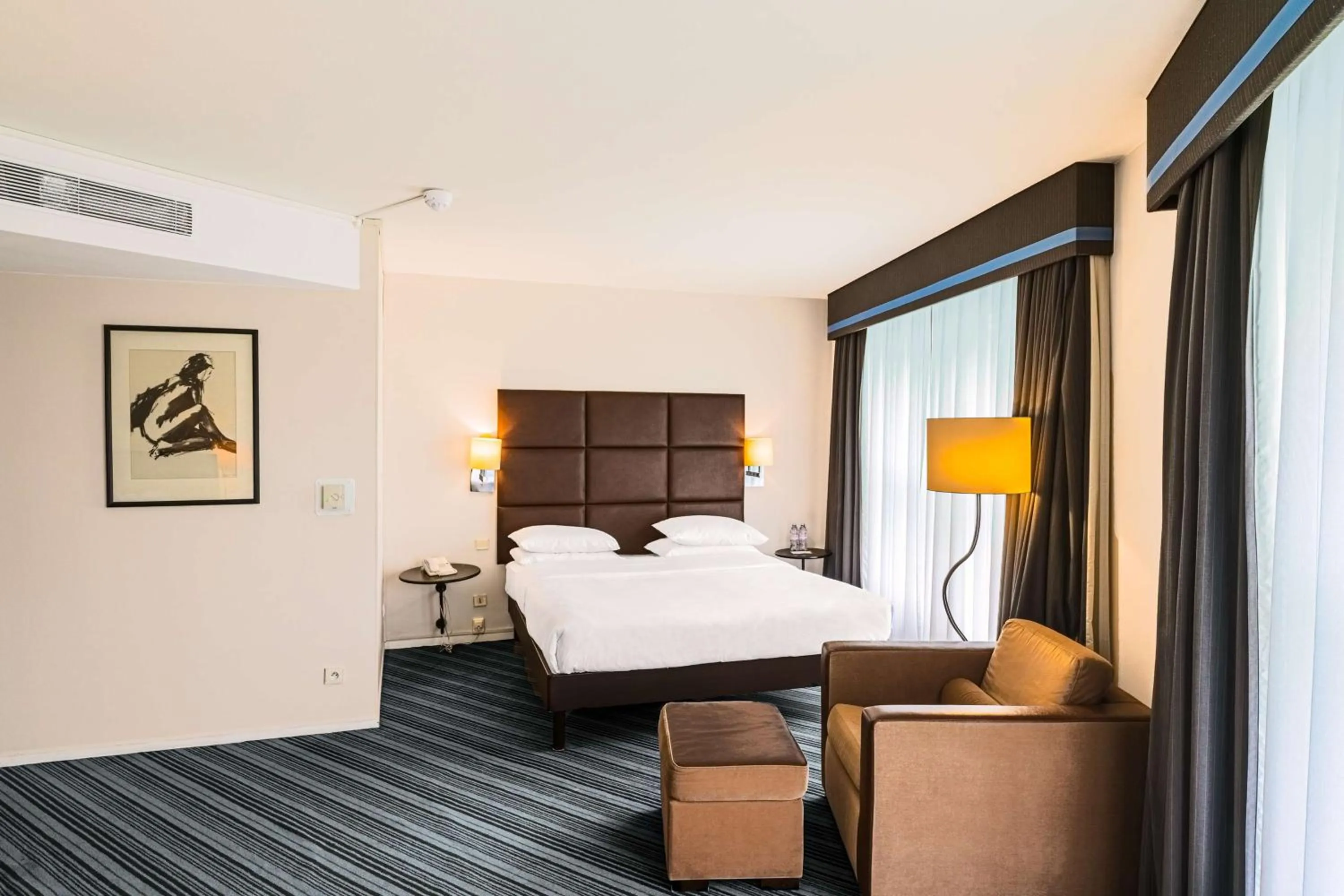 Corner Double Room in Van der Valk Hotel Paris CDG Airport